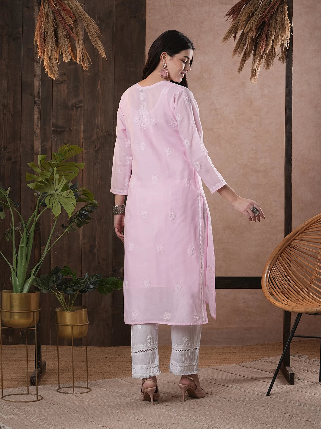 Ada Hand Embroidered Pink Cotton Lucknowi Chikankari Straight Kurta A100290