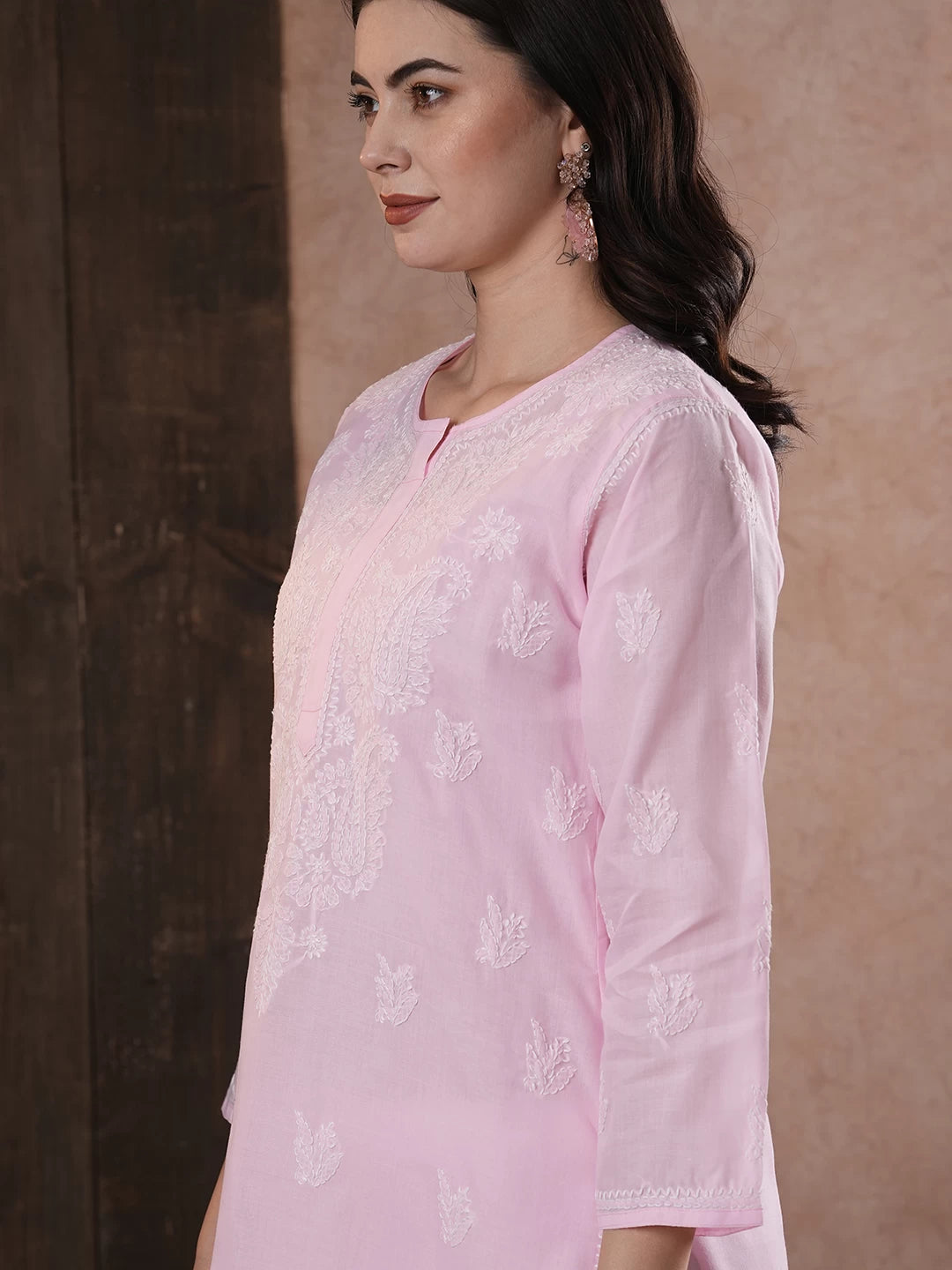 Ada Hand Embroidered Pink Cotton Lucknowi Chikankari Straight Kurta A100290