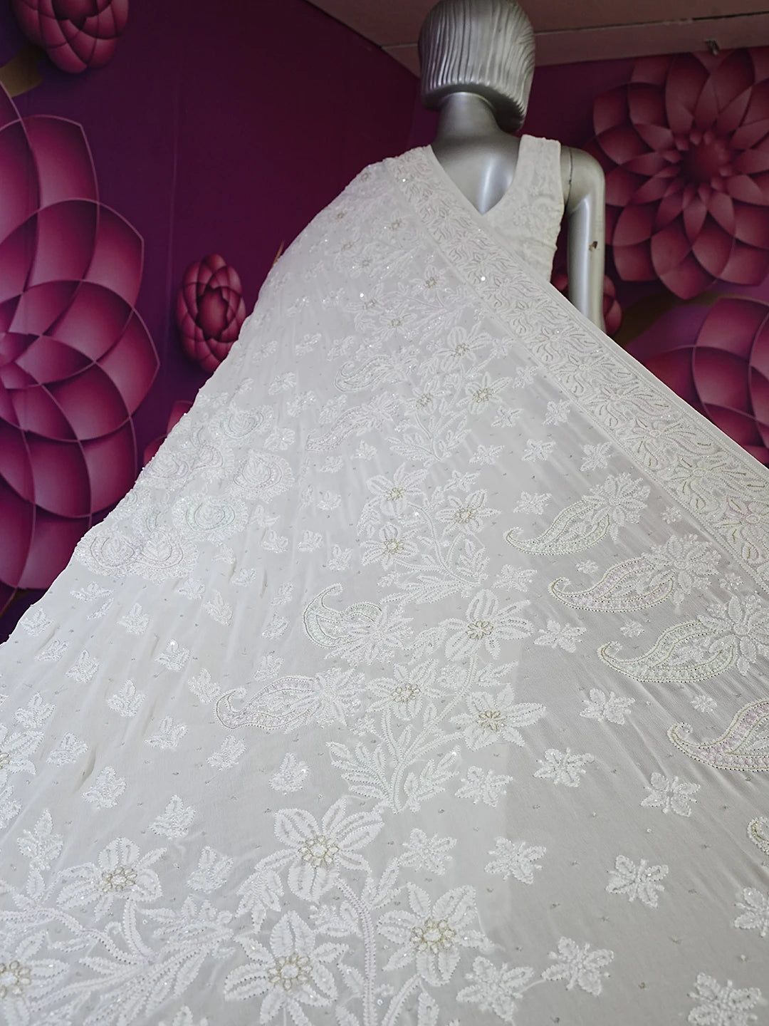 Ada Hand Embroidered White Pure Georgette Lucknowi Chikankari Saree/Blouse With Cutdana Work 01A512768