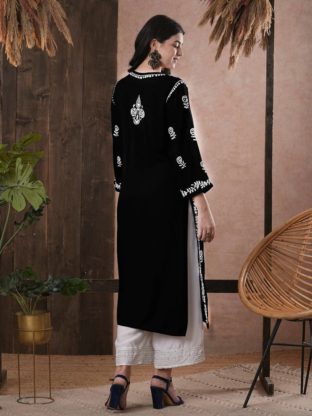Ada Hand Embroidered Black Rayon Lucknowi Chikankari Straight Kurta A411540