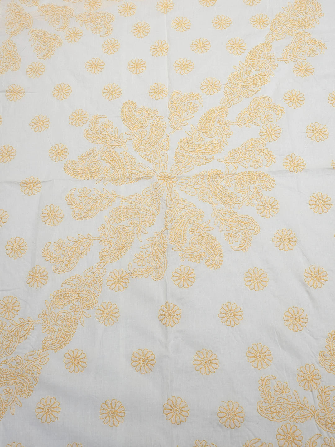 Ada Hand Embroidered White Cotton Lucknowi Chikankari Bed Sheet With Pillow And Cushion Cover Set 01A534784