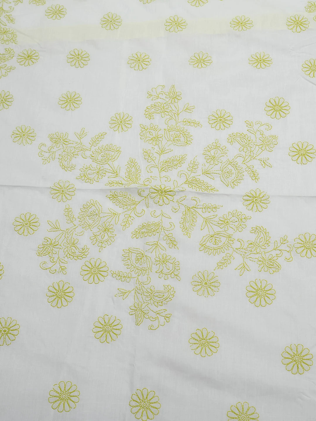 Ada Hand Embroidered White Cotton Lucknowi Chikankari Bed Sheet With Pillow And Cushion Cover Set 01A534782
