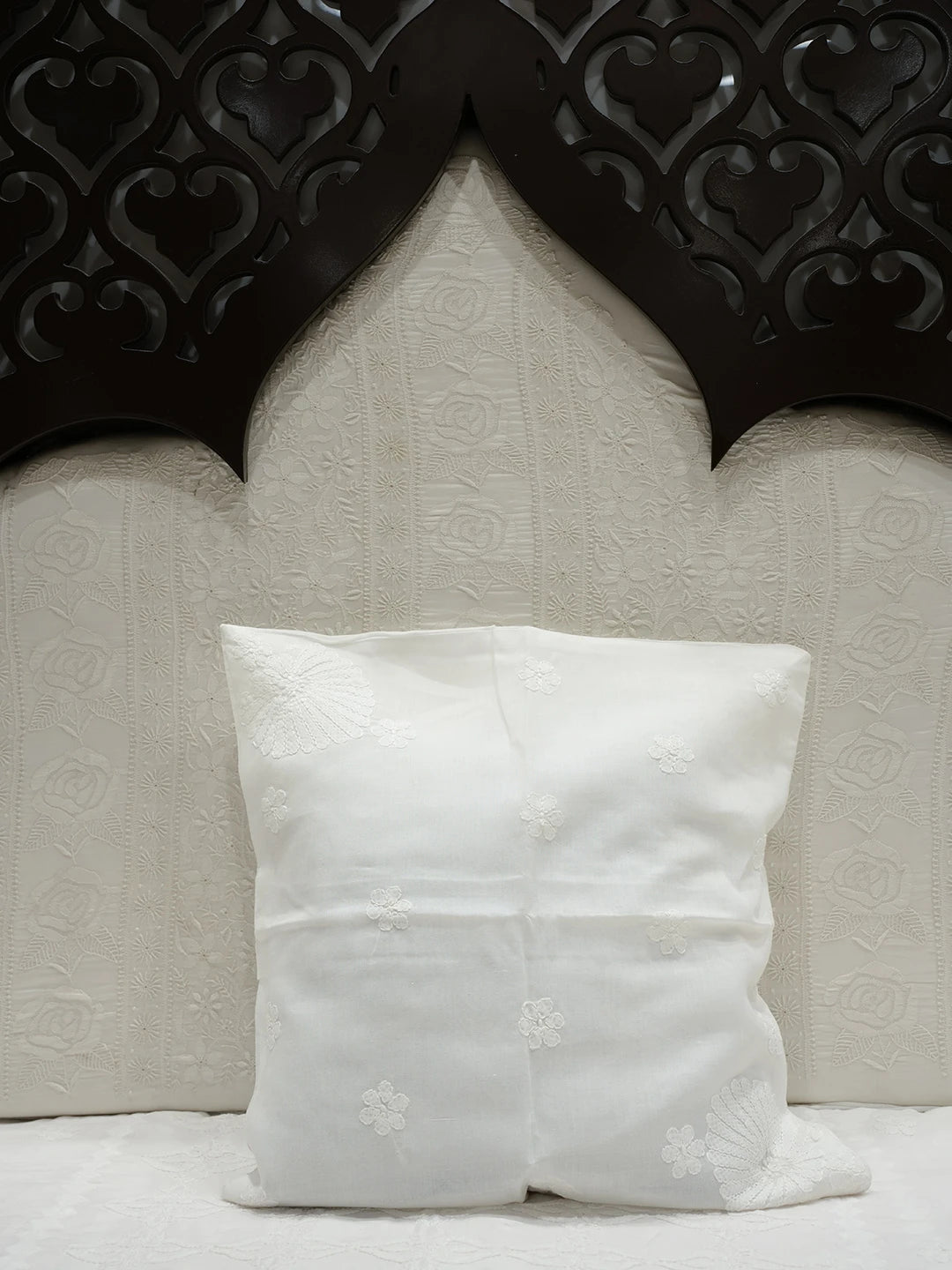 Ada Hand Embroidered White Cotton Lucknowi Chikankari Bed Sheet With Pillow And Cushion Cover Set 01A408892