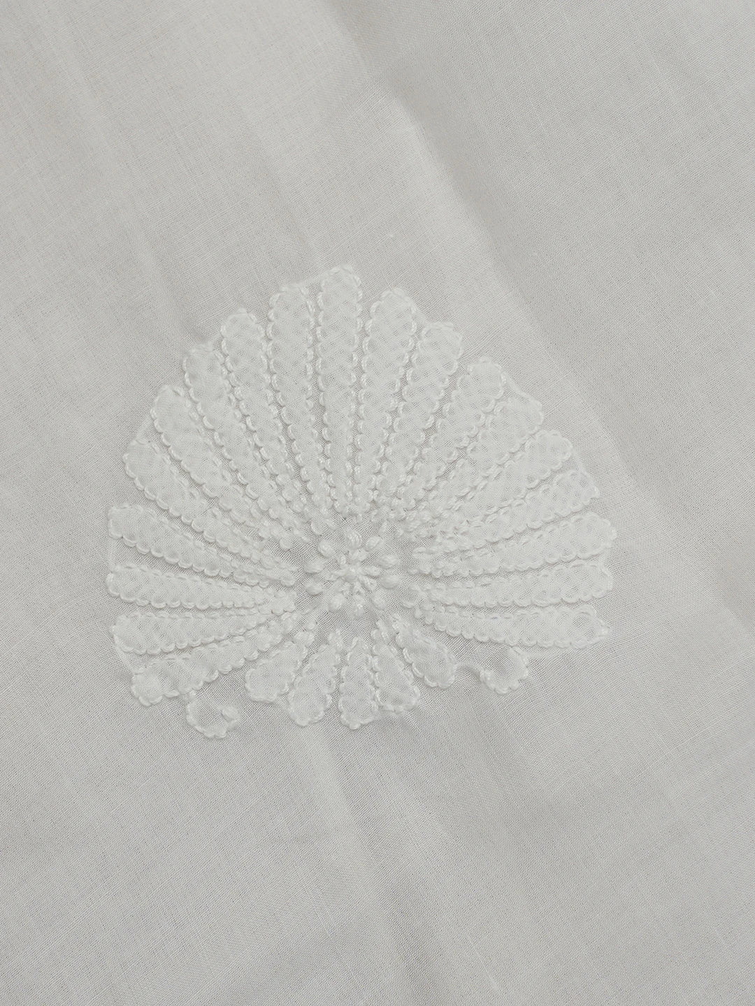 Ada Hand Embroidered White Cotton Lucknowi Chikankari Bed Sheet With Pillow And Cushion Cover Set 01A408892