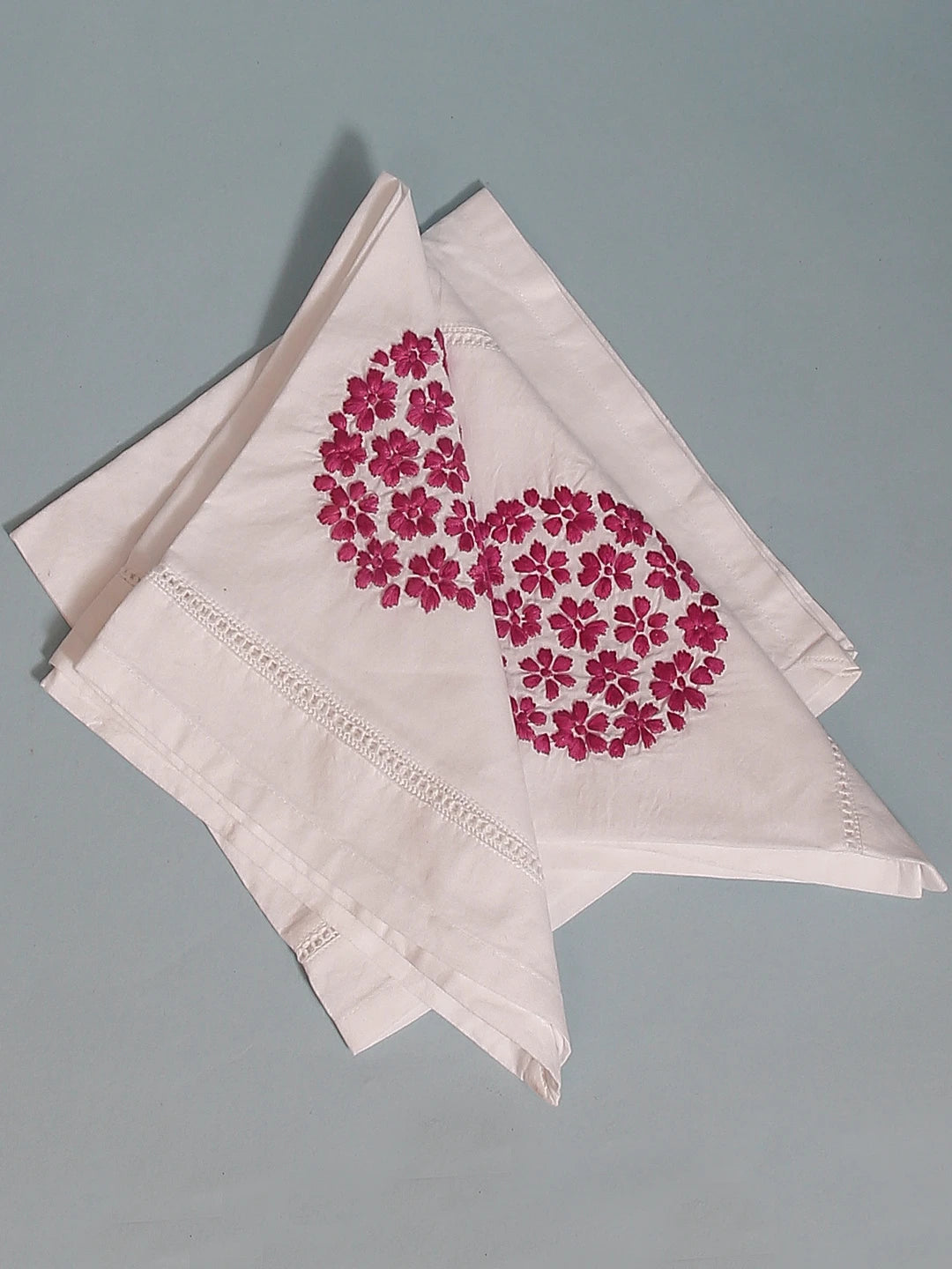 Ada Hand Embroidered White Cotton Lucknowi Chikan Napkin Set 01A507262
