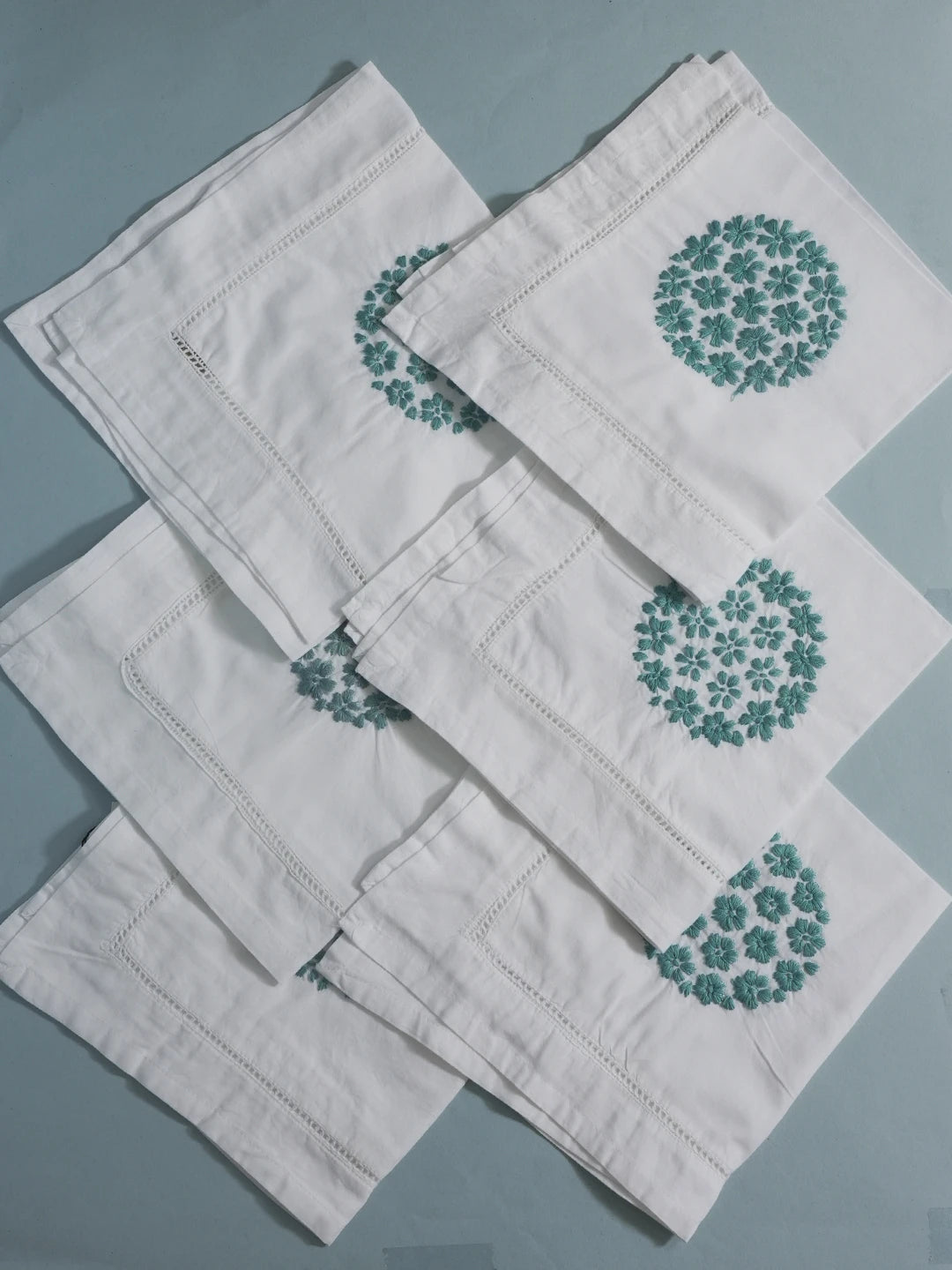 Ada Hand Embroidered White Cotton Lucknowi Chikan Napkin Set 01A495238