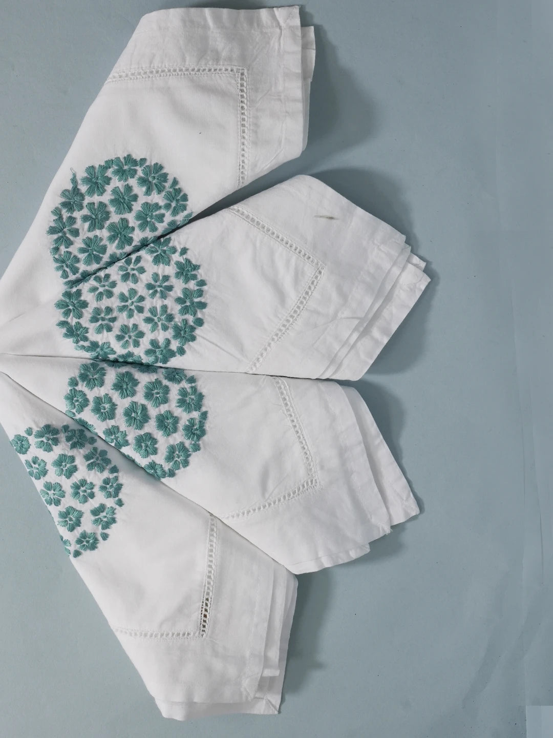 Ada Hand Embroidered White Cotton Lucknowi Chikan Napkin Set 01A495238