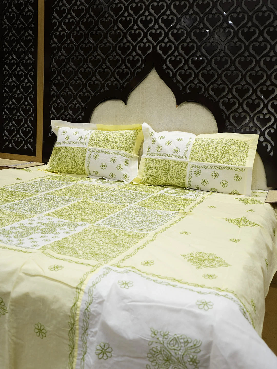 Ada Hand Embroidered White And Lime Green Cotton Lucknowi Chikankari Bed Sheet With Pillow Cover Set 01A535282