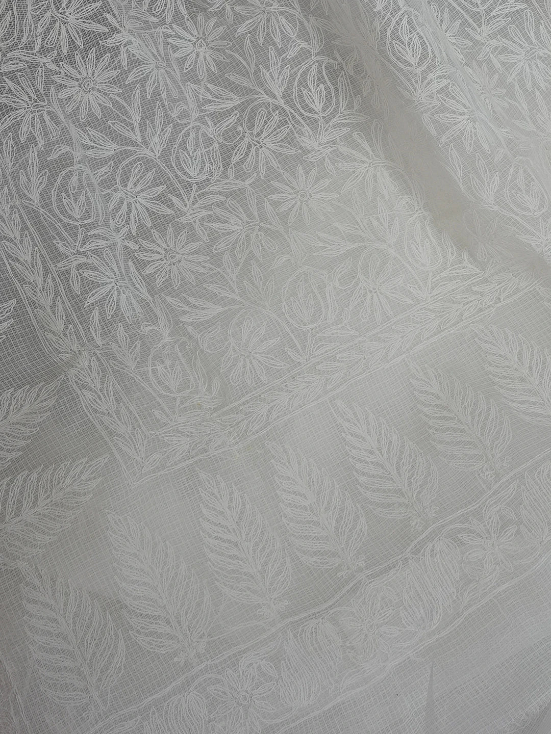 Ada Hand Embroidered White Kota Lucknowi Chikankari Saree With Blouse 01A525464