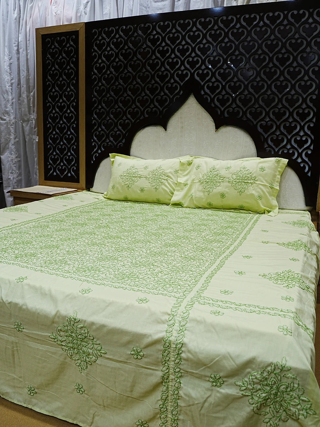 Ada Hand Embroidered Yellow Green Cotton Lucknowi Chikankari Bed Sheet With Pillow Cover Set 01A492927