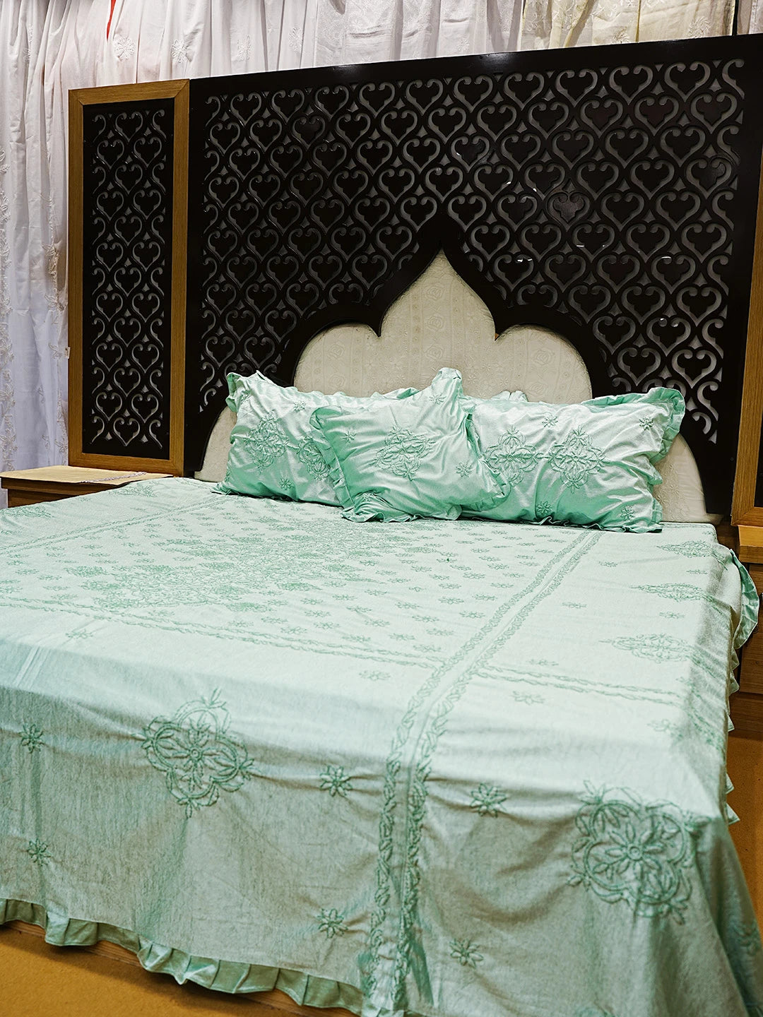 Ada Hand Embroidered Sea Green Silk Lucknowi Chikankari Bed Sheet With Pillow And Cushion Cover Set 01A483958
