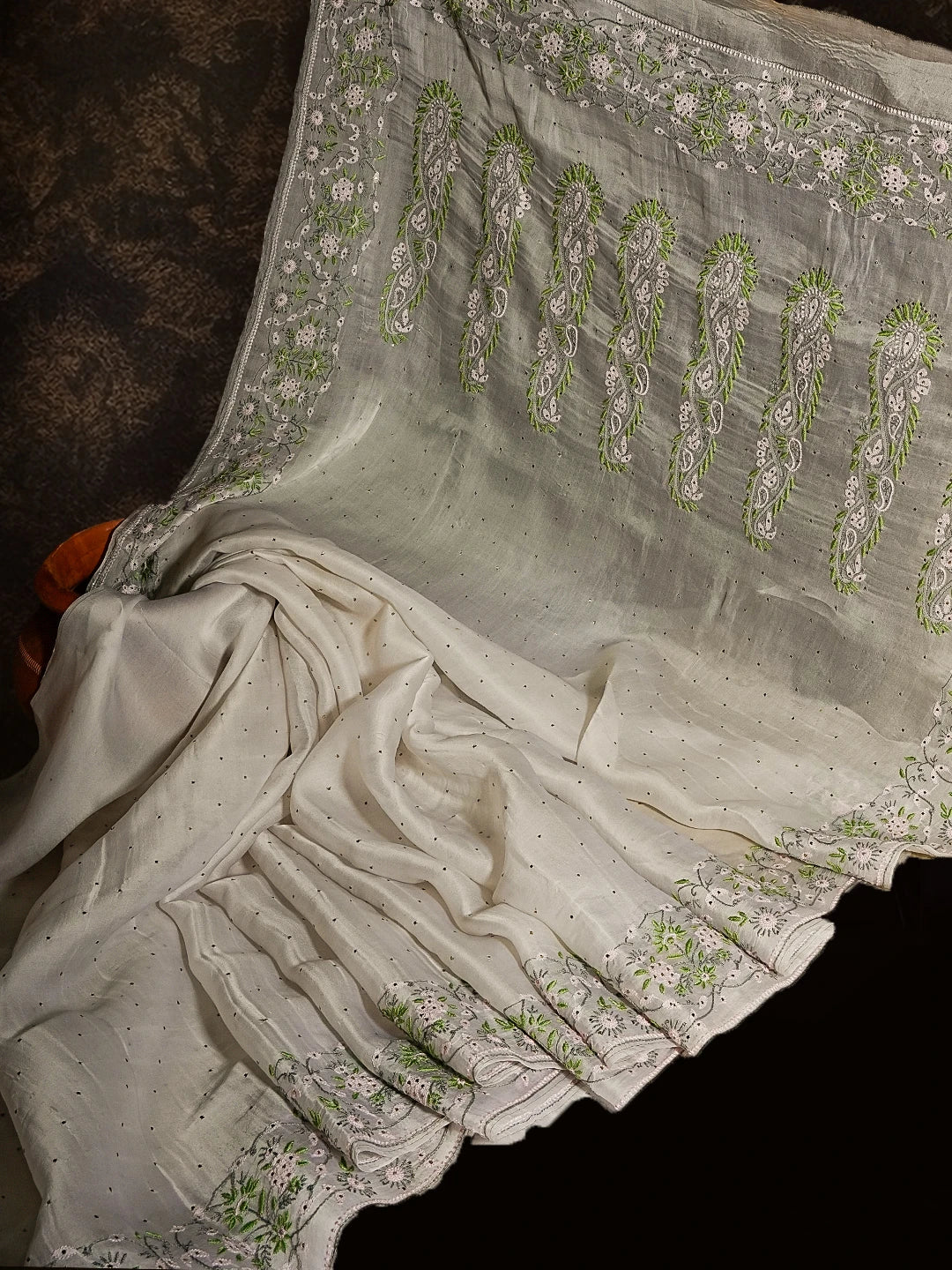 Ada Hand Embroidered Natural White Lucknowi Chikankari Saree/Blouse with Muqaish Work 01A221430