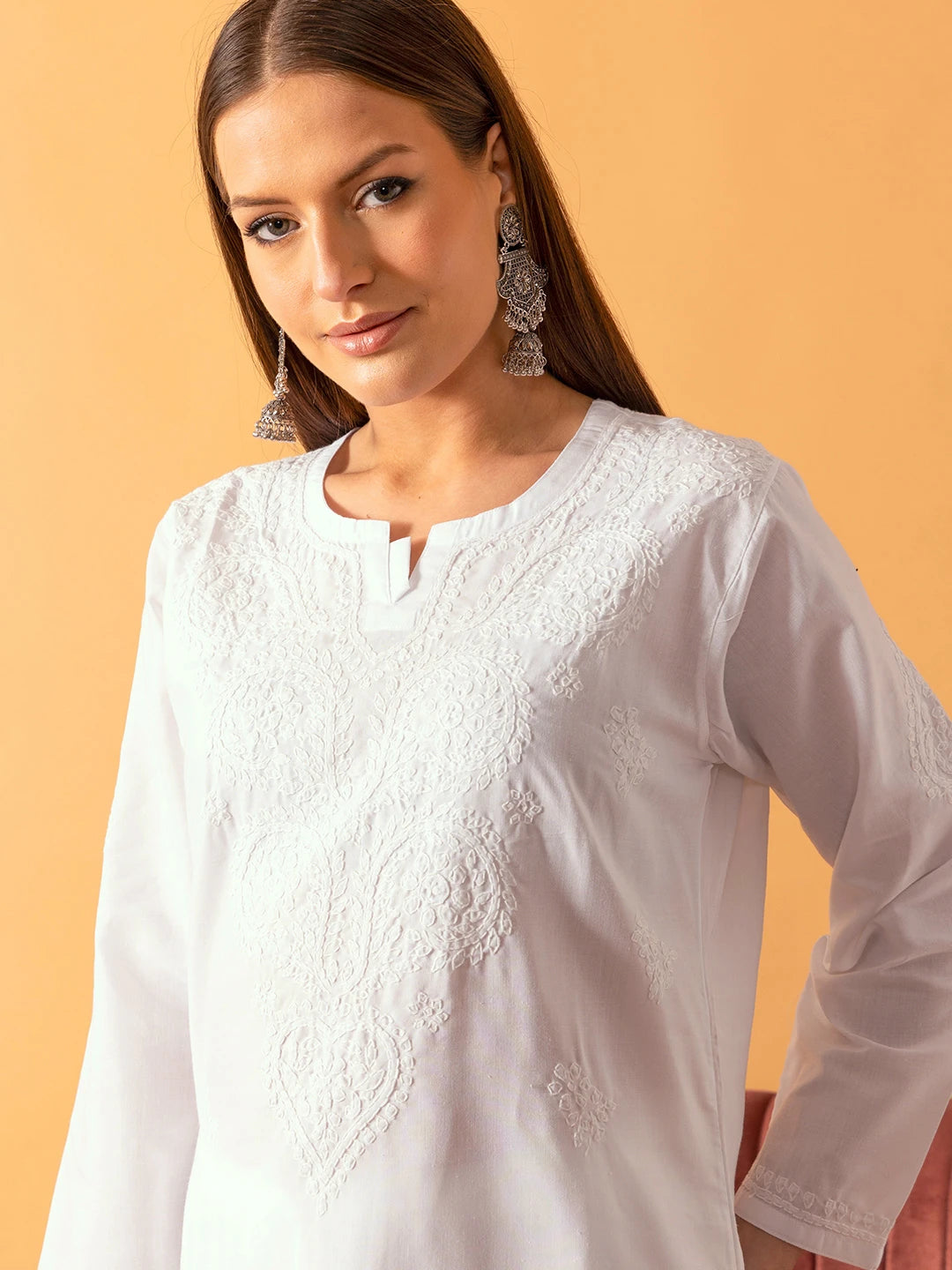 Ada Hand Embroidered White Cotton Lucknowi Chikankari Straight Kurta A100351