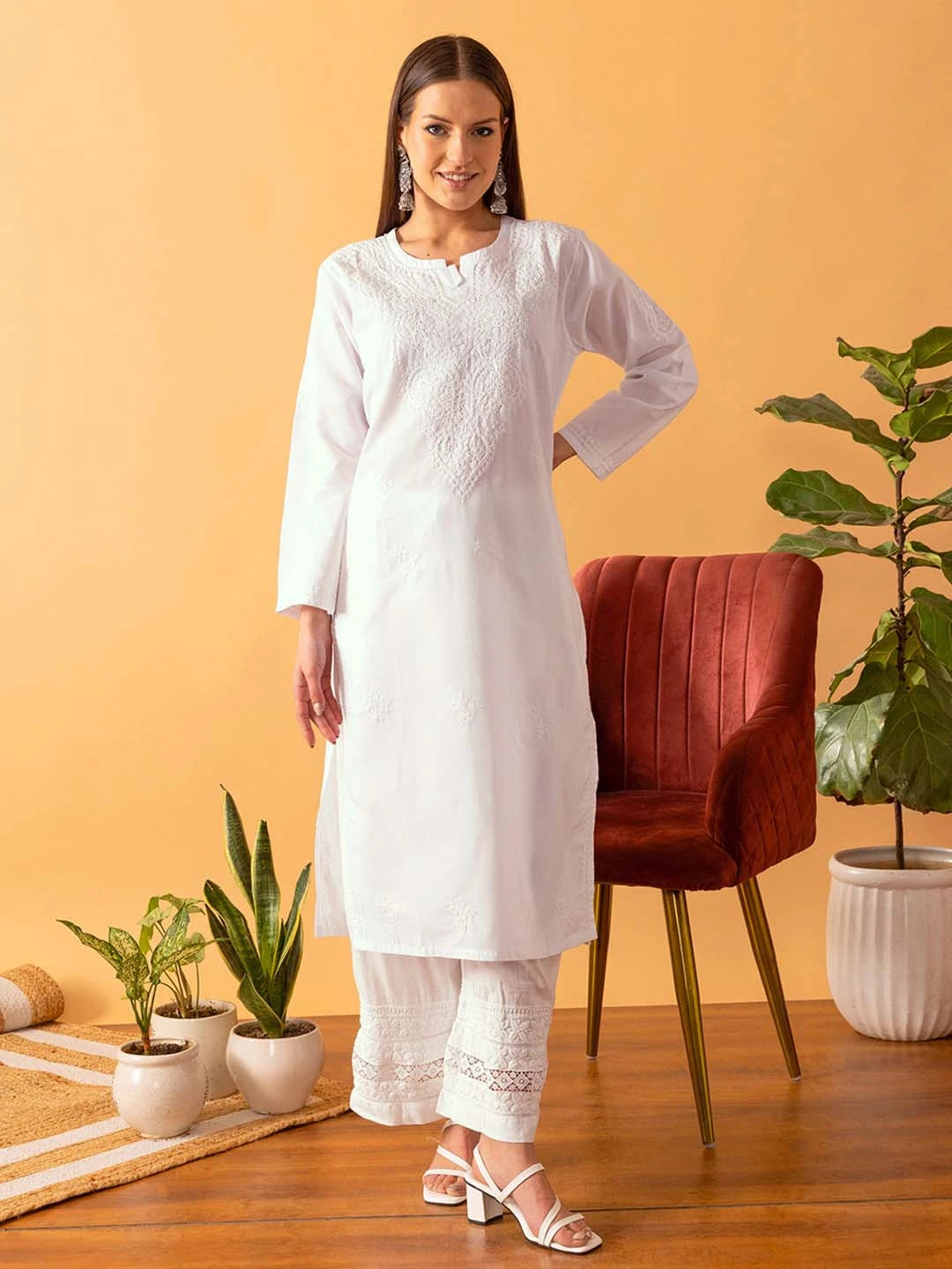 Ada Hand Embroidered White Cotton Lucknowi Chikankari Straight Kurta A100351