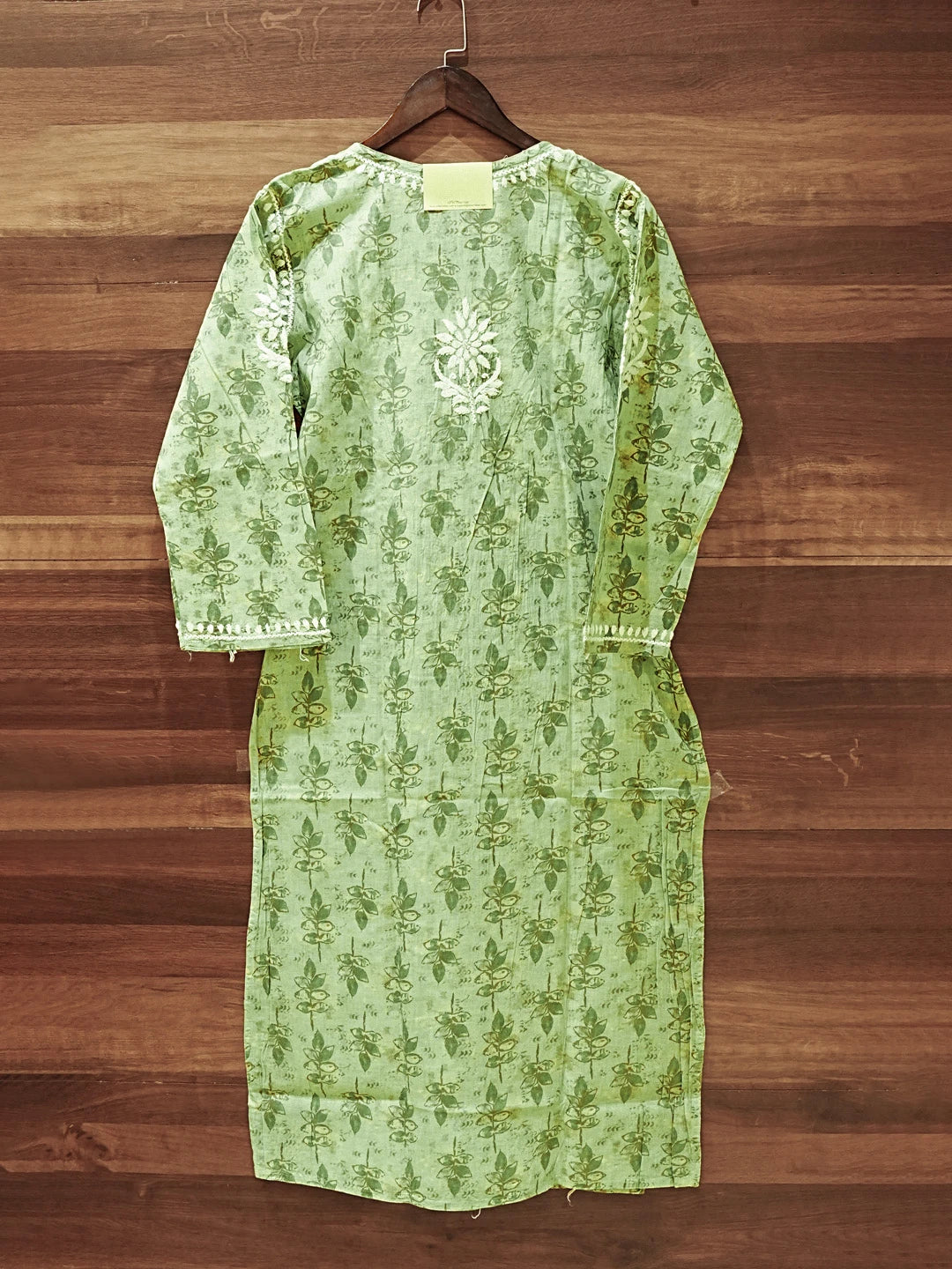 Ada Hand Embroidered Green Cotton Lucknowi Chikankari Straight Kurta A411580