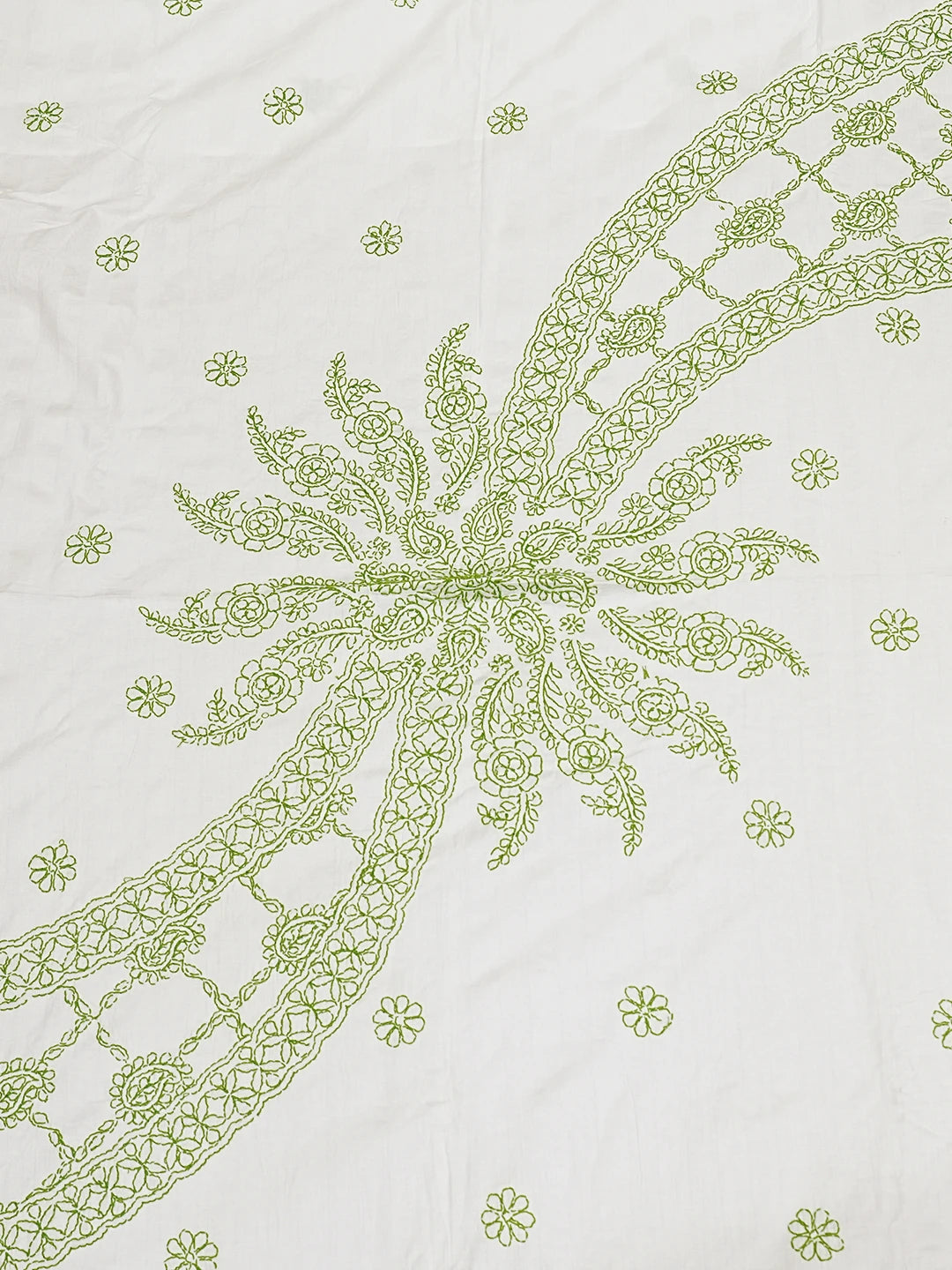Ada Hand Embroidered White Cotton Lucknowi Chikankari Bed Sheet With Pillow And Cushion Cover Set 01A484074