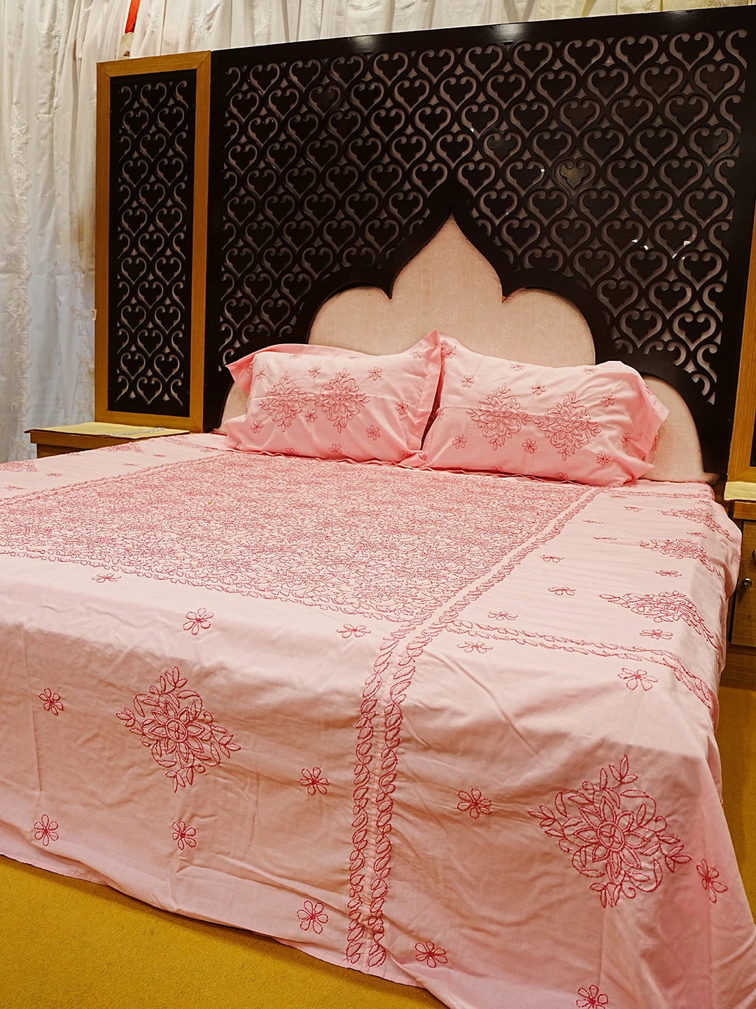 Ada Hand Embroidered Pink Cotton Lucknowi Chikankari Bed Sheet With Pillow And Cushion Cover Set 01A404930