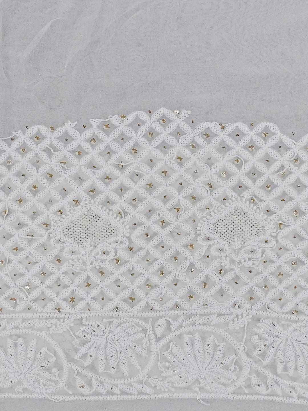 Ada Hand Embroidered Off White Pure Georgette Lucknowi Chikankari Saree/Blouse with Muqaish Work 01A449577