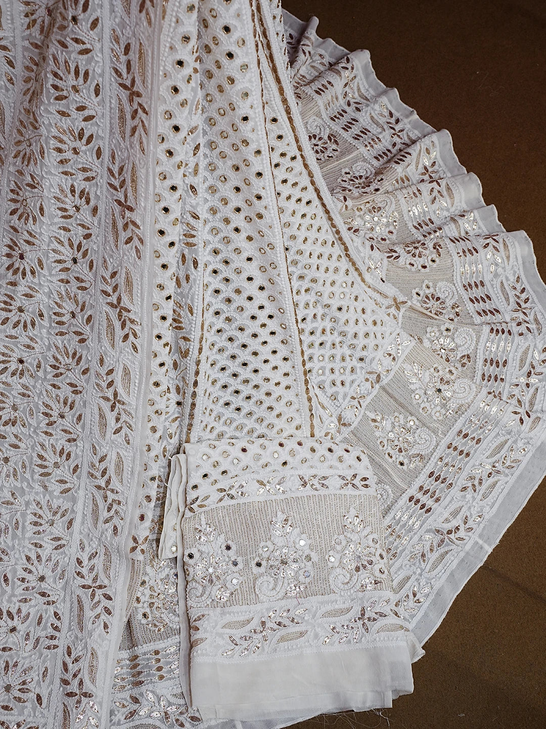 Ada Hand Embroidered White Pure Georgette Lucknowi Chikankari Lehenga Set With Zari Work 01A403555
