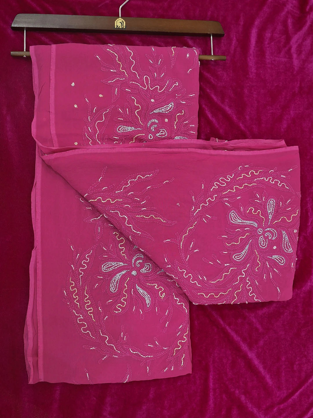 Ada Hand Embroidered Magenta Viscose Georgette Lucknowi Chikankari Saree With Blouse And Cutdana Work 01A475416