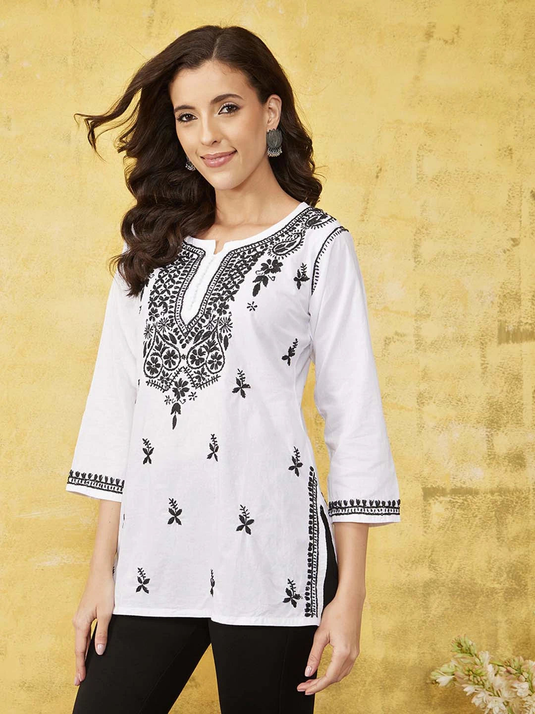 Ada Hand Embroidered White Cotton Lucknowi Chikankari Kurti A411139