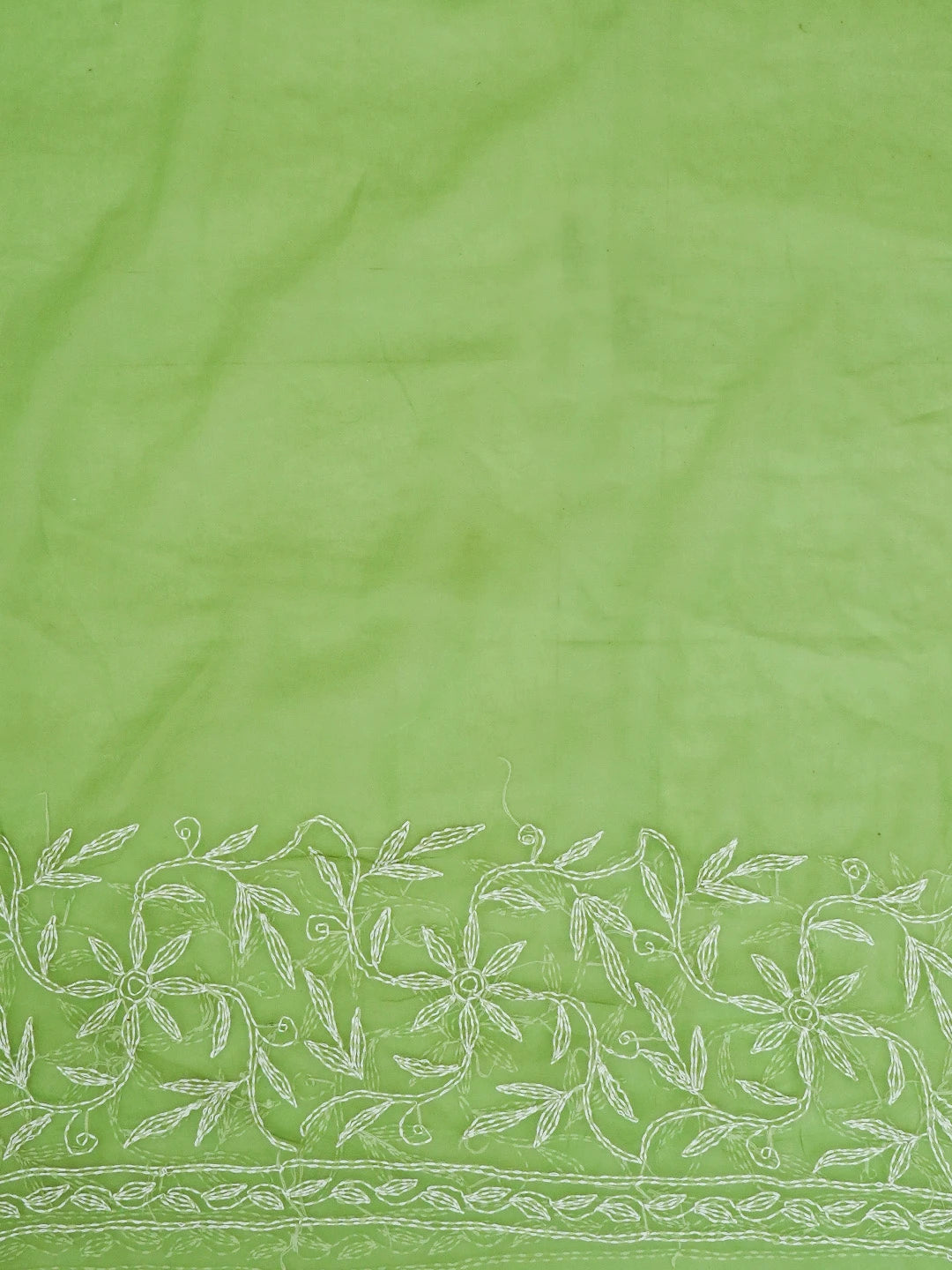 Ada Hand Embroidered Green Georgette Lucknowi Chikankari Saree With Blouse 01A565348