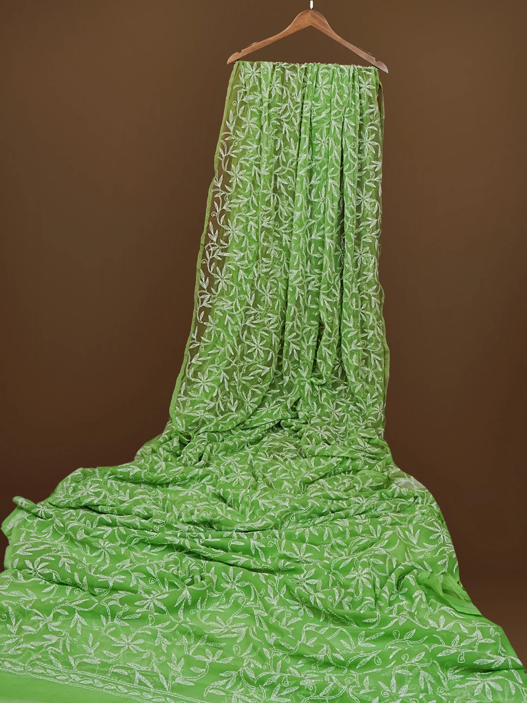 Ada Hand Embroidered Green Georgette Lucknowi Chikankari Saree With Blouse 01A565348