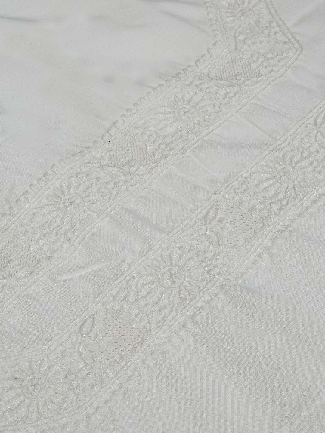 Ada Hand Embroidered White Cotton Lucknowi Chikankari Unstitched Men's Kurta 01A364368