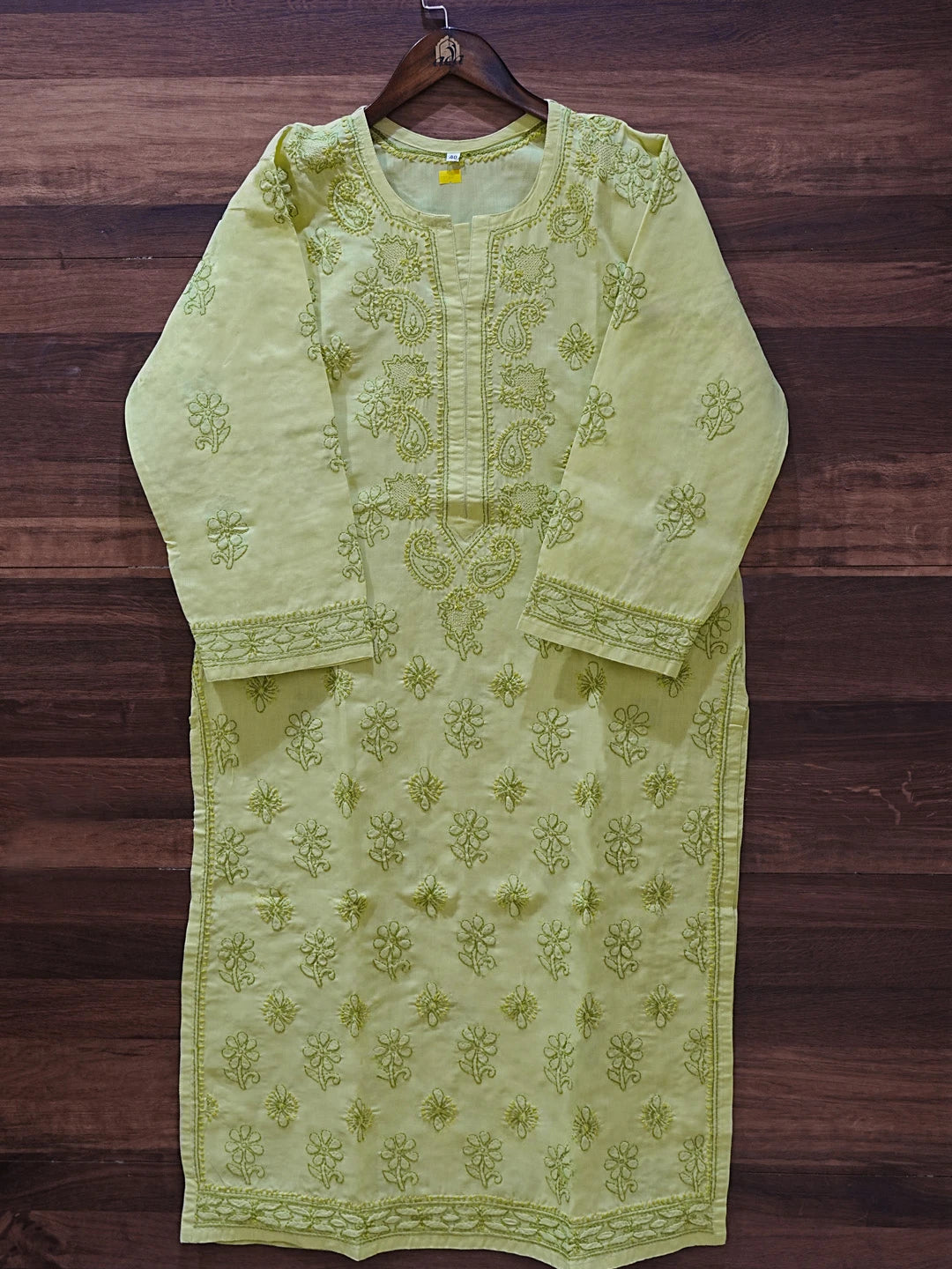 Ada Hand Embroidered Green Cotton Lucknowi Chikankari Straight Kurta A411625