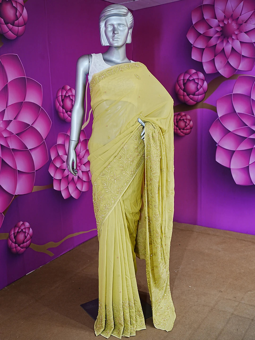 Ada Hand Embroidered Mehndi Green Viscose Georgette Lucknowi Chikankari Saree With Blouse And Sequinned Work 01A454380