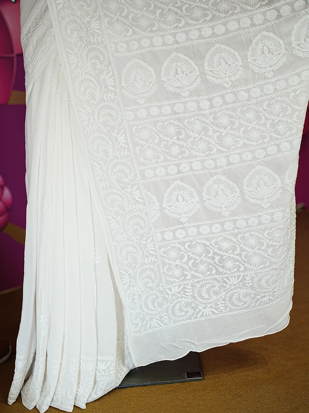 Ada Hand Embroidered Off White Pure Georgette Lucknowi Chikankari Saree With Blouse 01A501609