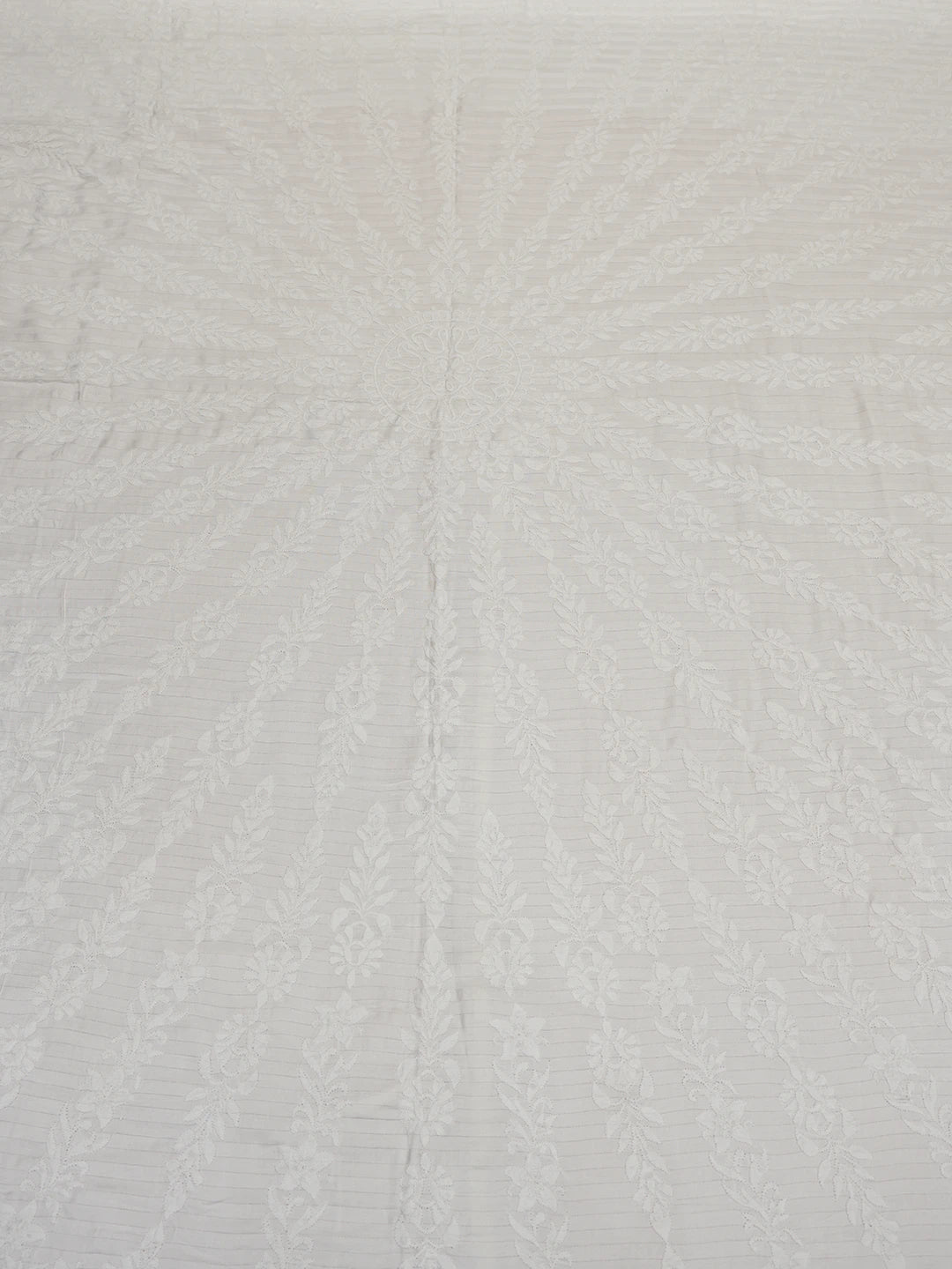 Ada Hand Embroidered White Cotton Lucknowi Chikankari Bed Sheet With Pillow Cover Set 01A565409