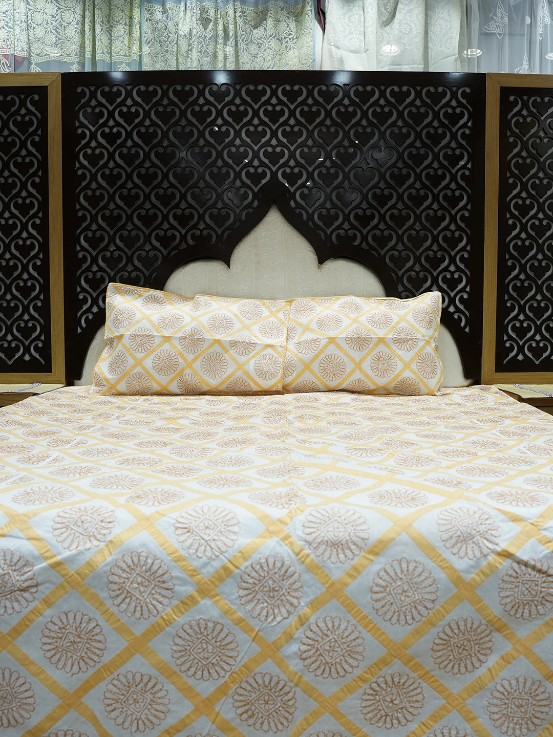 Ada Hand Embroidered White And Fawn  Cotton Lucknowi Chikankari Bed Sheet With Pillow Cover Set 01A316592