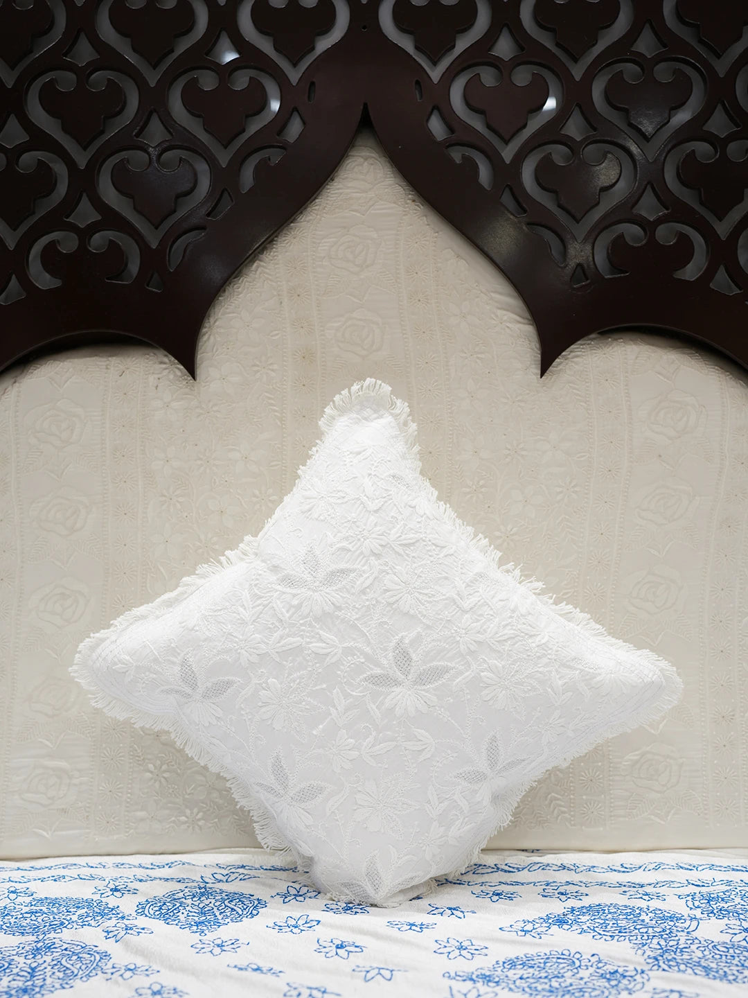 Ada Hand Embroidered White Cotton Lucknowi Chikankari Cushion Cover With Zari Work 01A502967