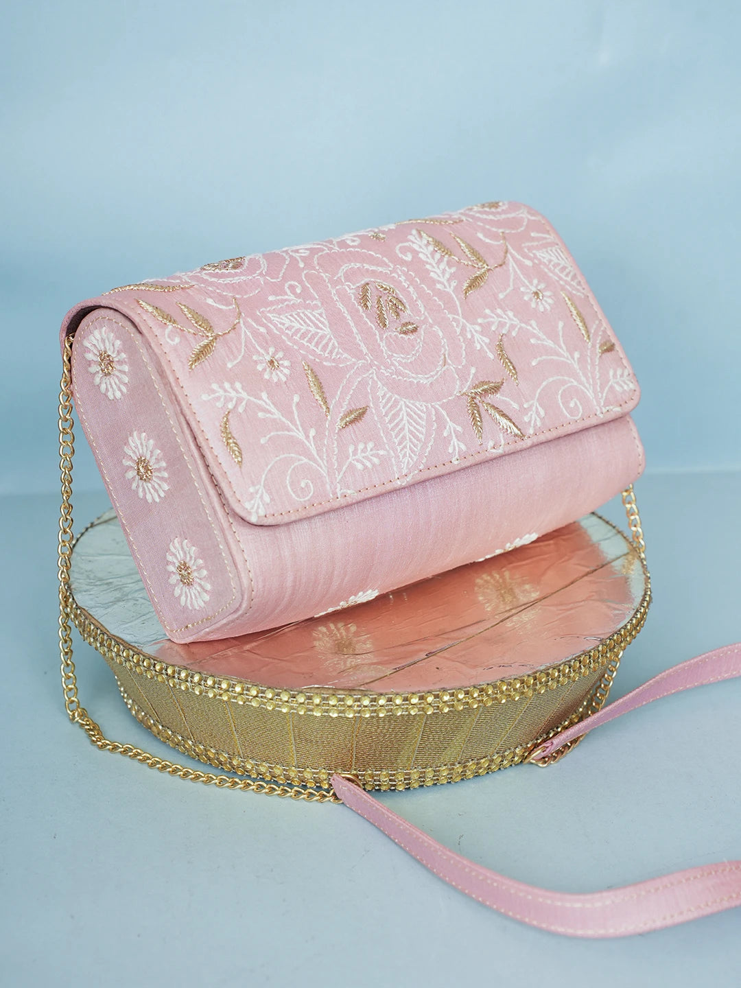 Ada Hand Embroidered Dusty Pink Silk Lucknowi Chikankari Clutch With Zari Work 01A578251
