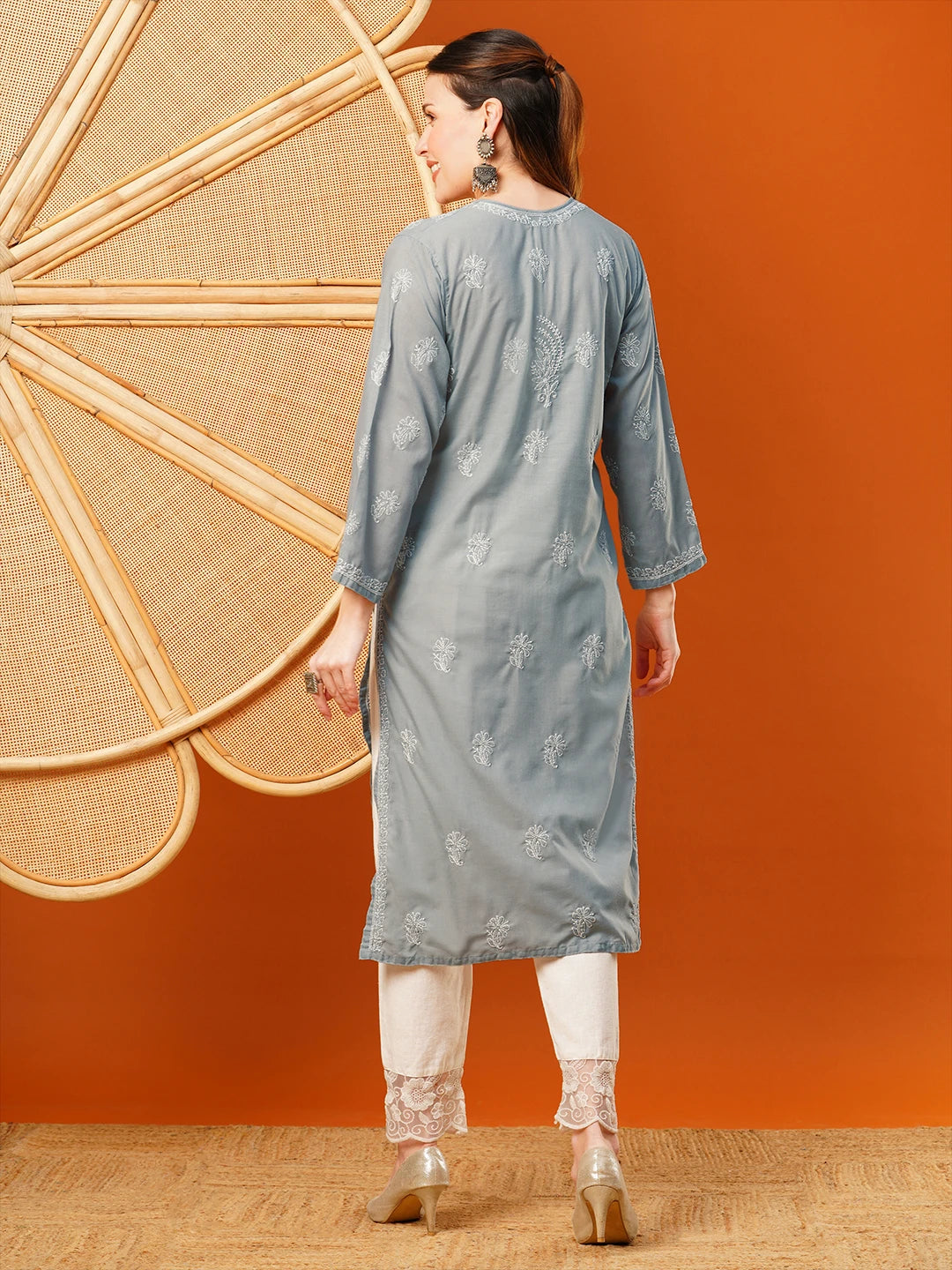 Ada Hand Embroidered Grey Cotton Lucknowi Chikankari Straight Kurta A411606