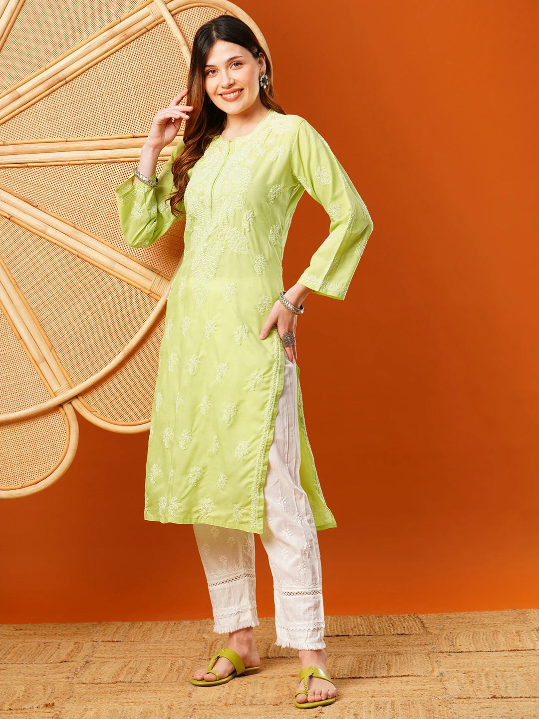 Ada Hand Embroidered Kelly Green Cotton Lucknowi Chikankari Straight Kurta A411603