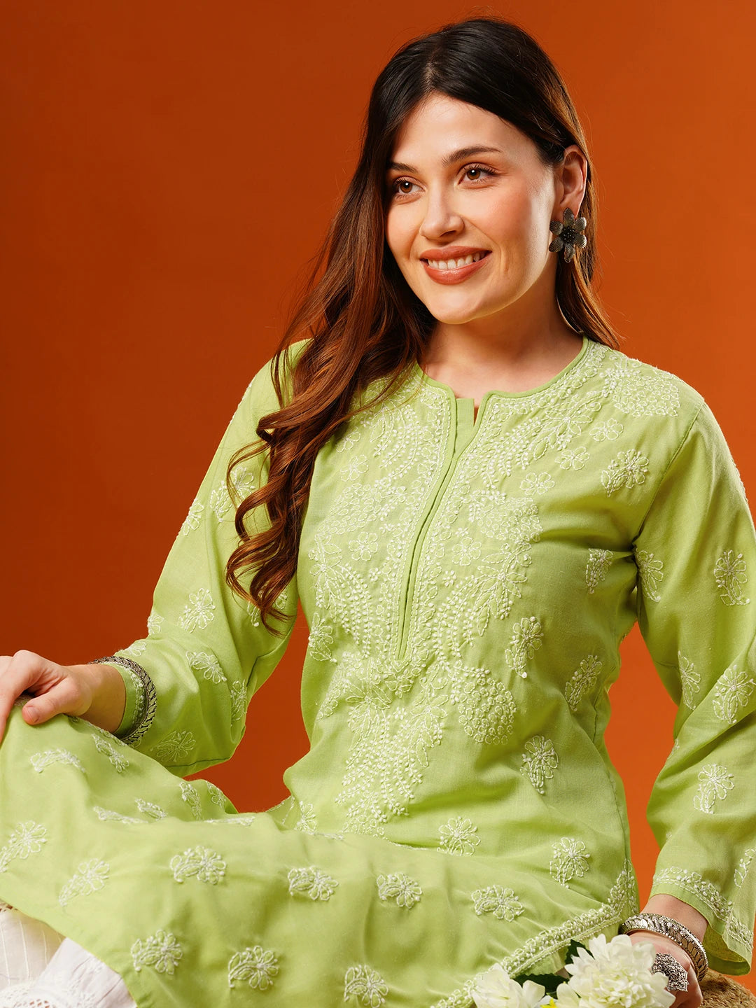 Ada Hand Embroidered Kelly Green Cotton Lucknowi Chikankari Straight Kurta A411603
