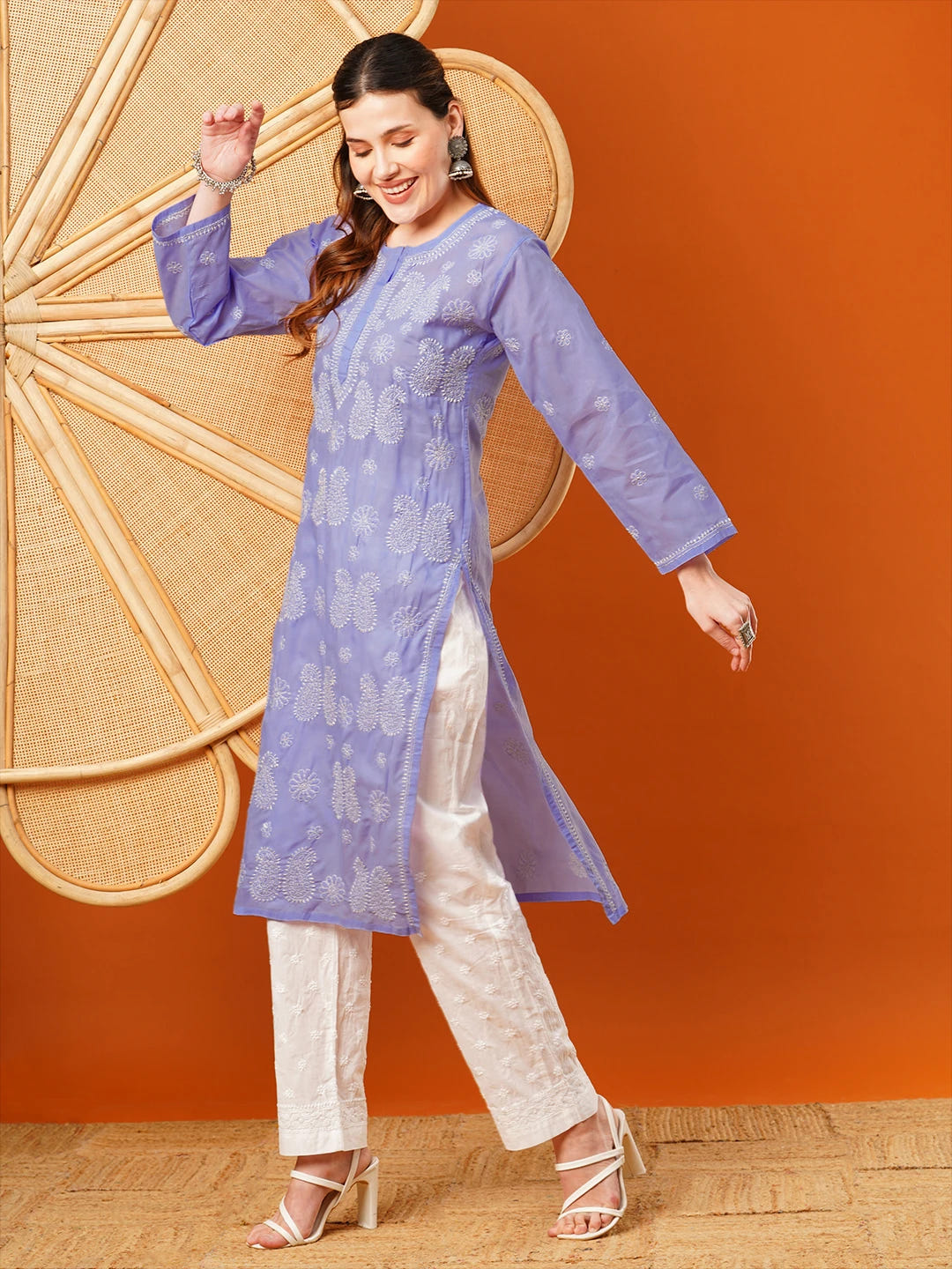 Ada Hand Embroidered Mauve Cotton Lucknowi Chikankari Straight Kurta A411610