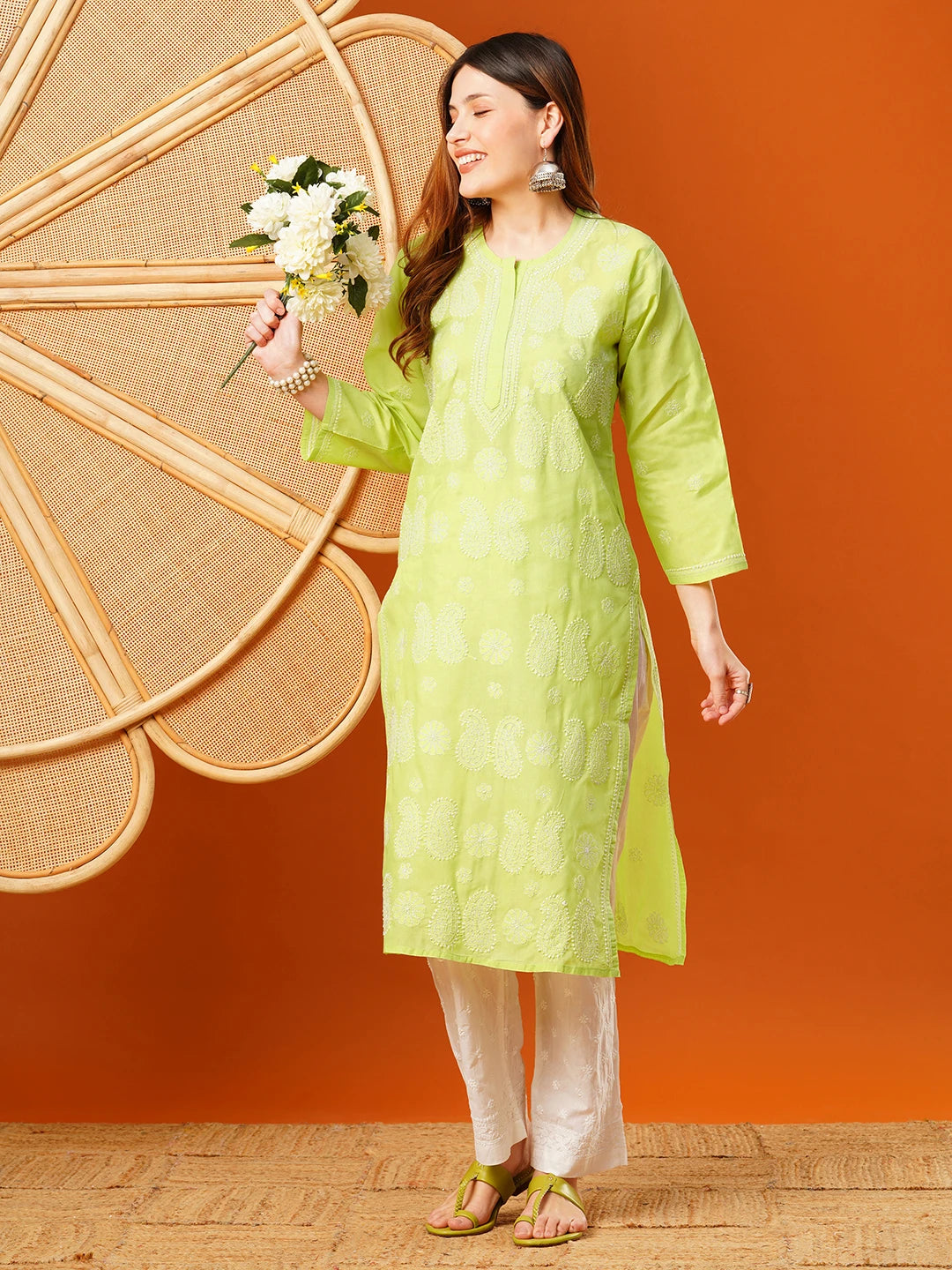 Ada Hand Embroidered Green Cotton Lucknowi Chikankari Straight Kurta A411614