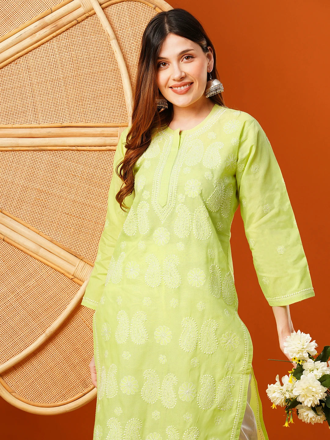 Ada Hand Embroidered Green Cotton Lucknowi Chikankari Straight Kurta A411614