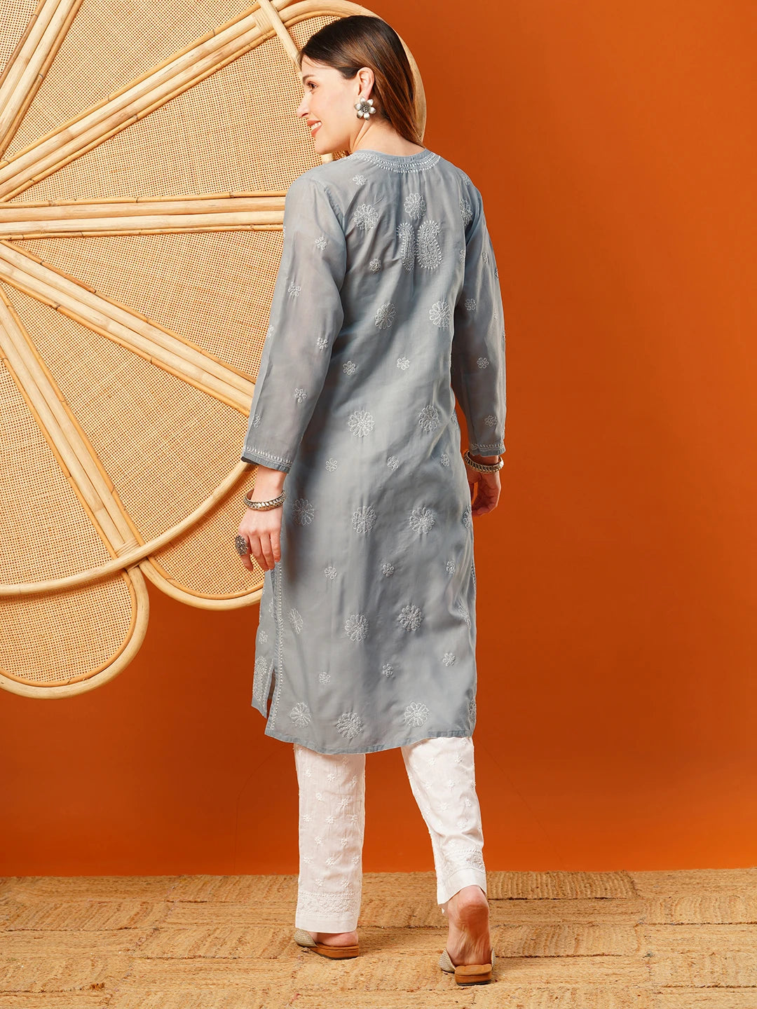 Ada Hand Embroidered Grey Cotton Lucknowi Chikankari Straight Kurta A411613
