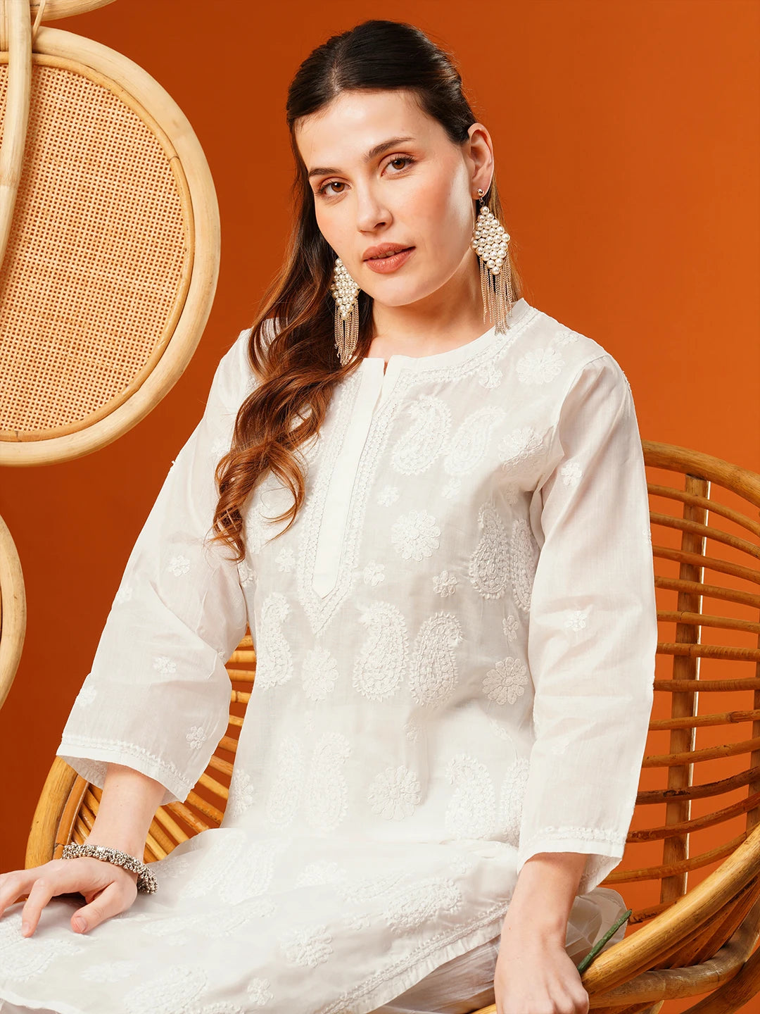 Ada Hand Embroidered White Cotton Lucknowi Chikankari Straight Kurta A411617