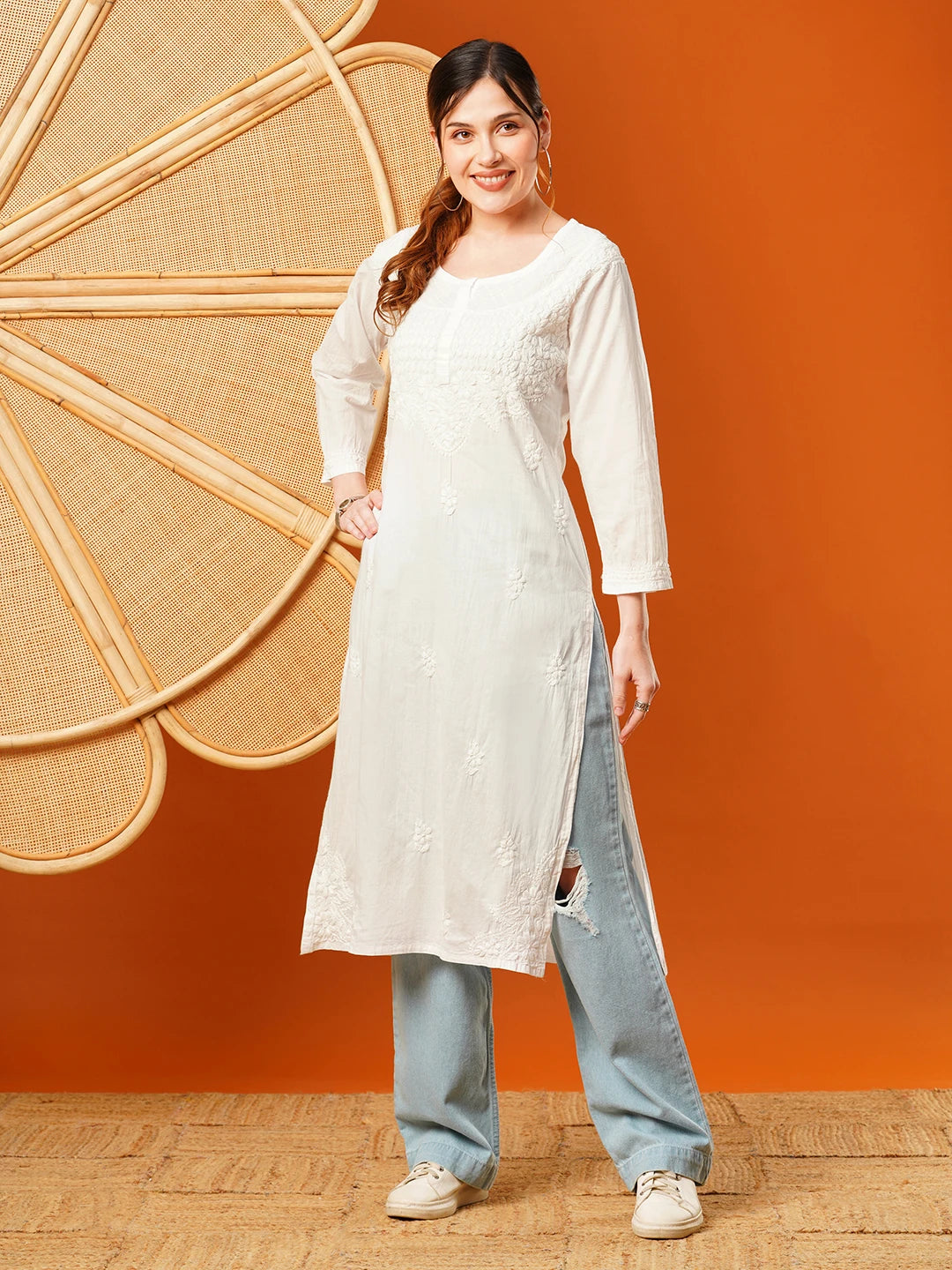 Ada Hand Embroidered White Cotton Lucknowi Chikankari Straight Kurta A100376