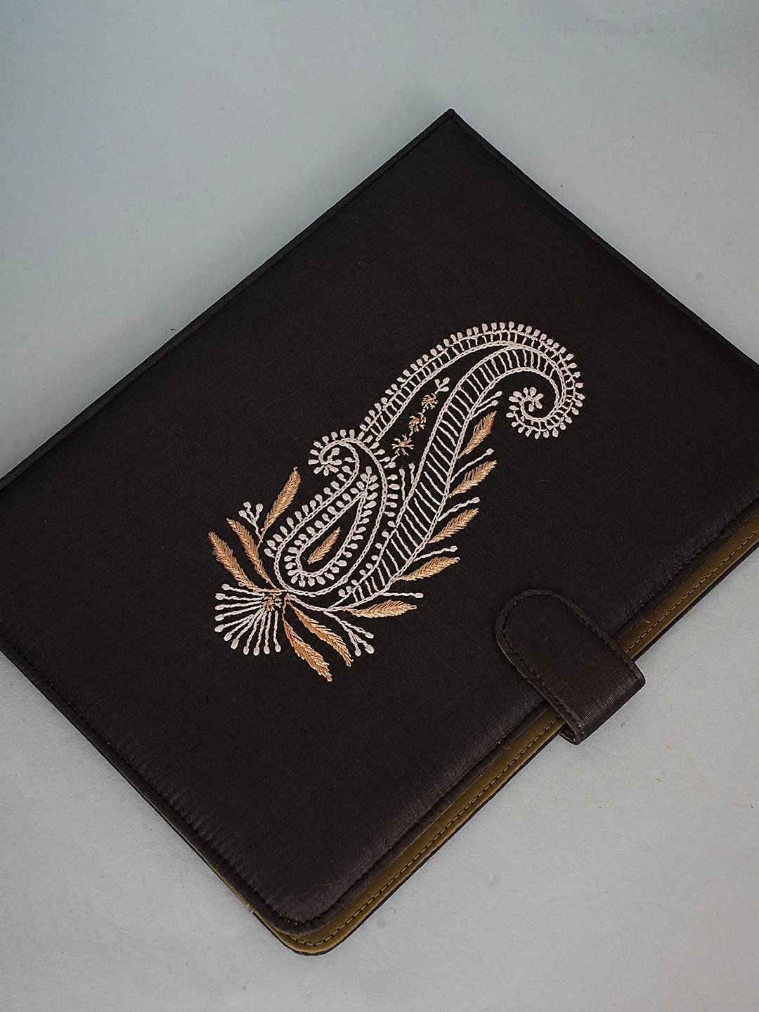 Ada Hand Embroidered Black Silk Lucknowi Chikankari File Cover With Zari Work 01A589670