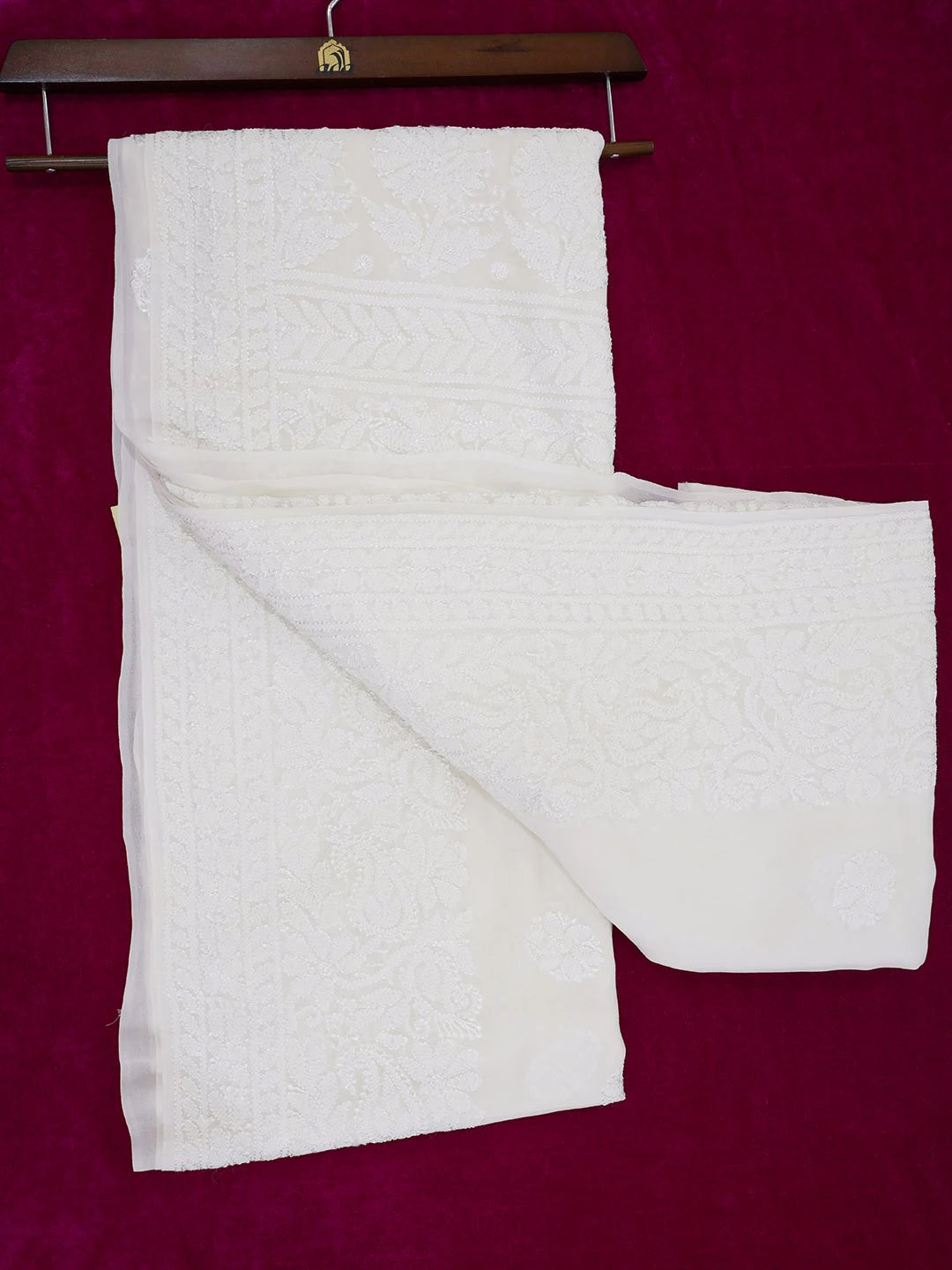 Ada Hand Embroidered White Pure Georgette Lucknowi Chikankari Saree With Blouse 01A551959