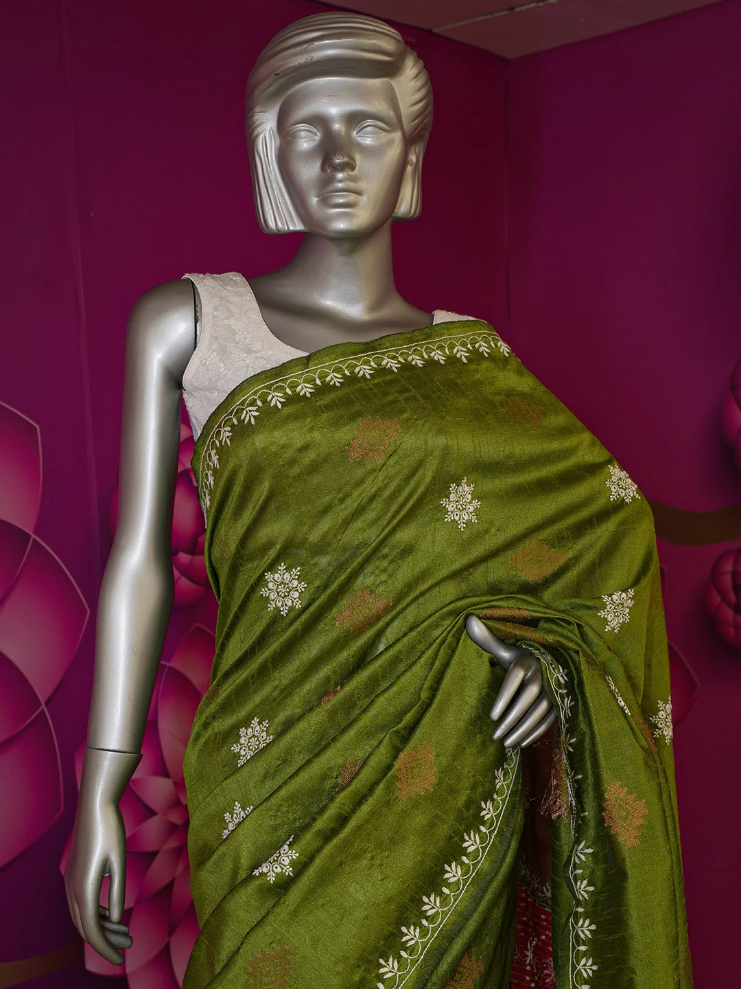 Ada Hand Embroidered Green Silk Lucknowi Chikankari Saree With Blouse 01A376492