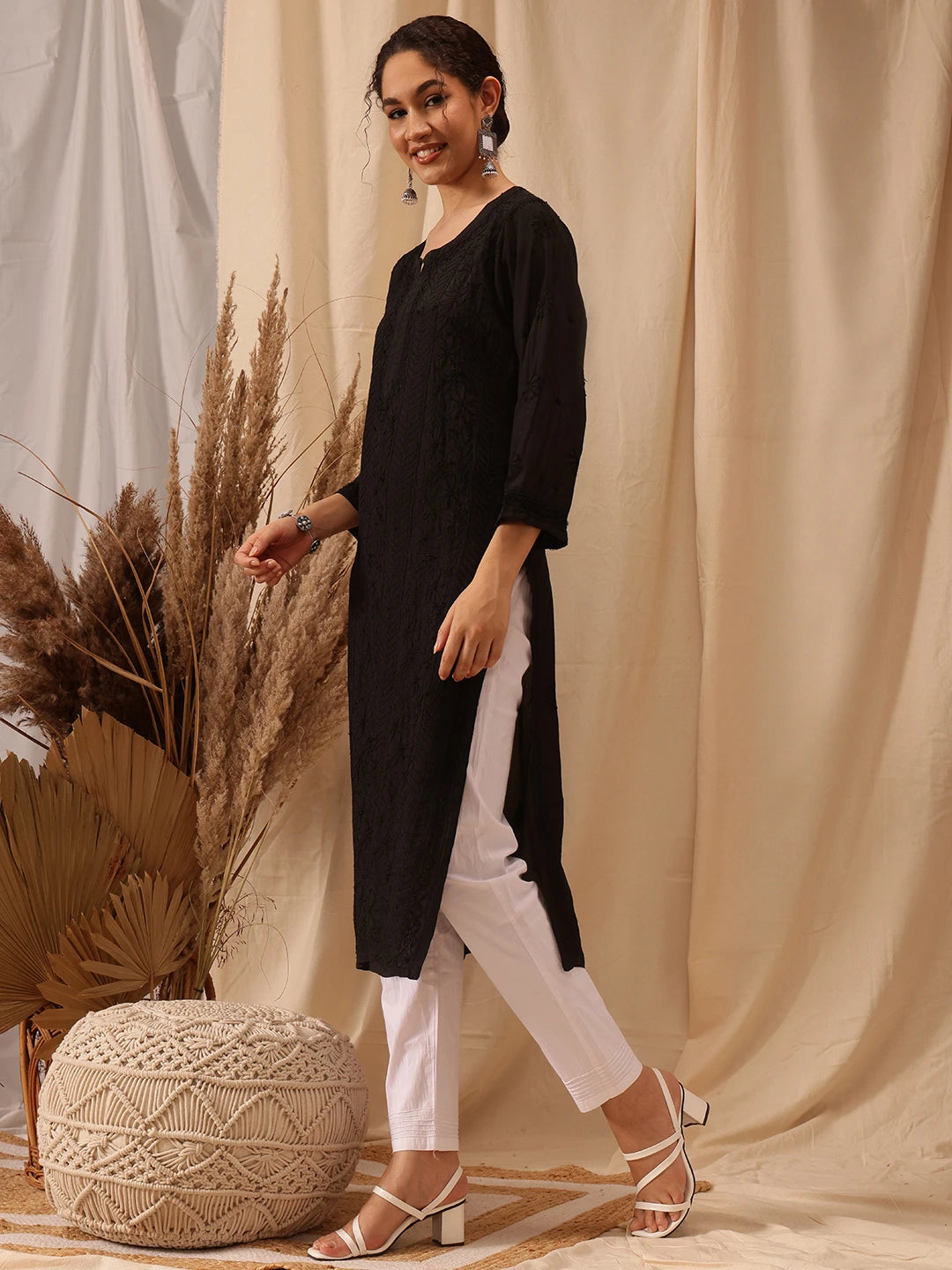 Ada Hand Embroidered Black Muslin Lucknowi Chikankari straight Kurta A411657