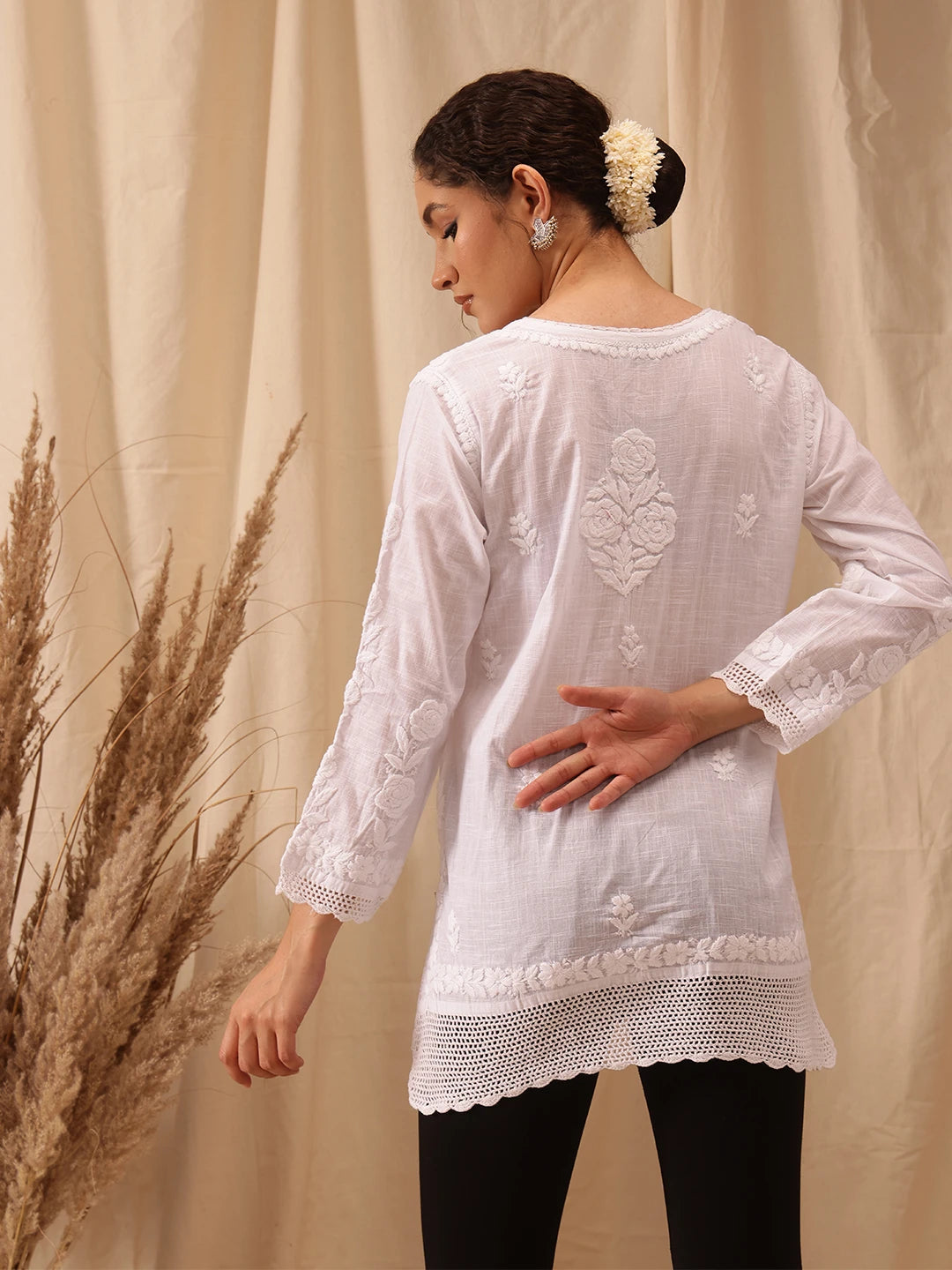 Ada Hand Embroidered White Cotton Lucknowi Chikankari Short Kurti 01A562696