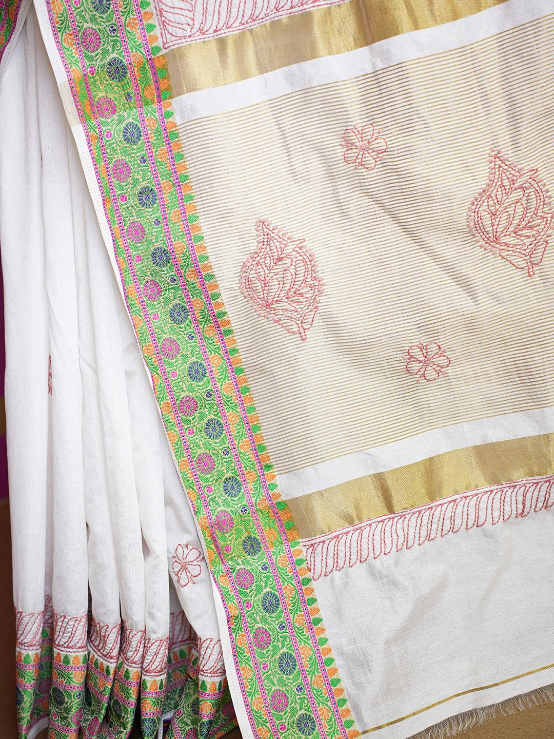 Ada Hand Embroidered White Chanderi Lucknowi Chikankari Saree With Blouse 01A572743